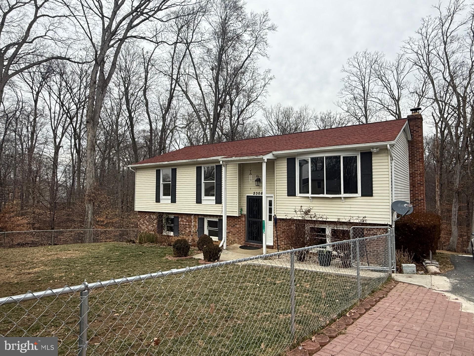 2308 OLD FORT HILLS DRIVE