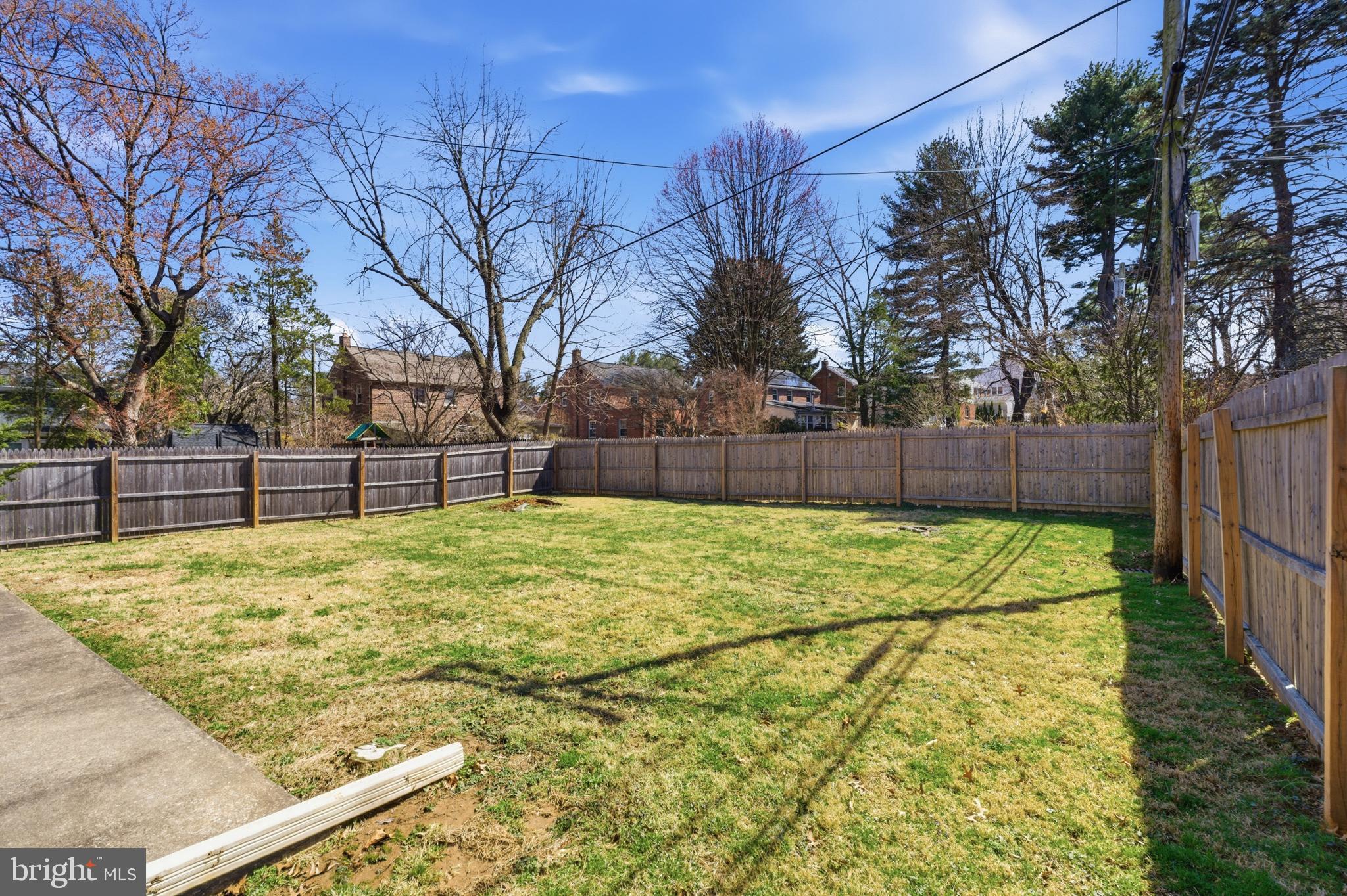 WOODMERE - Residential