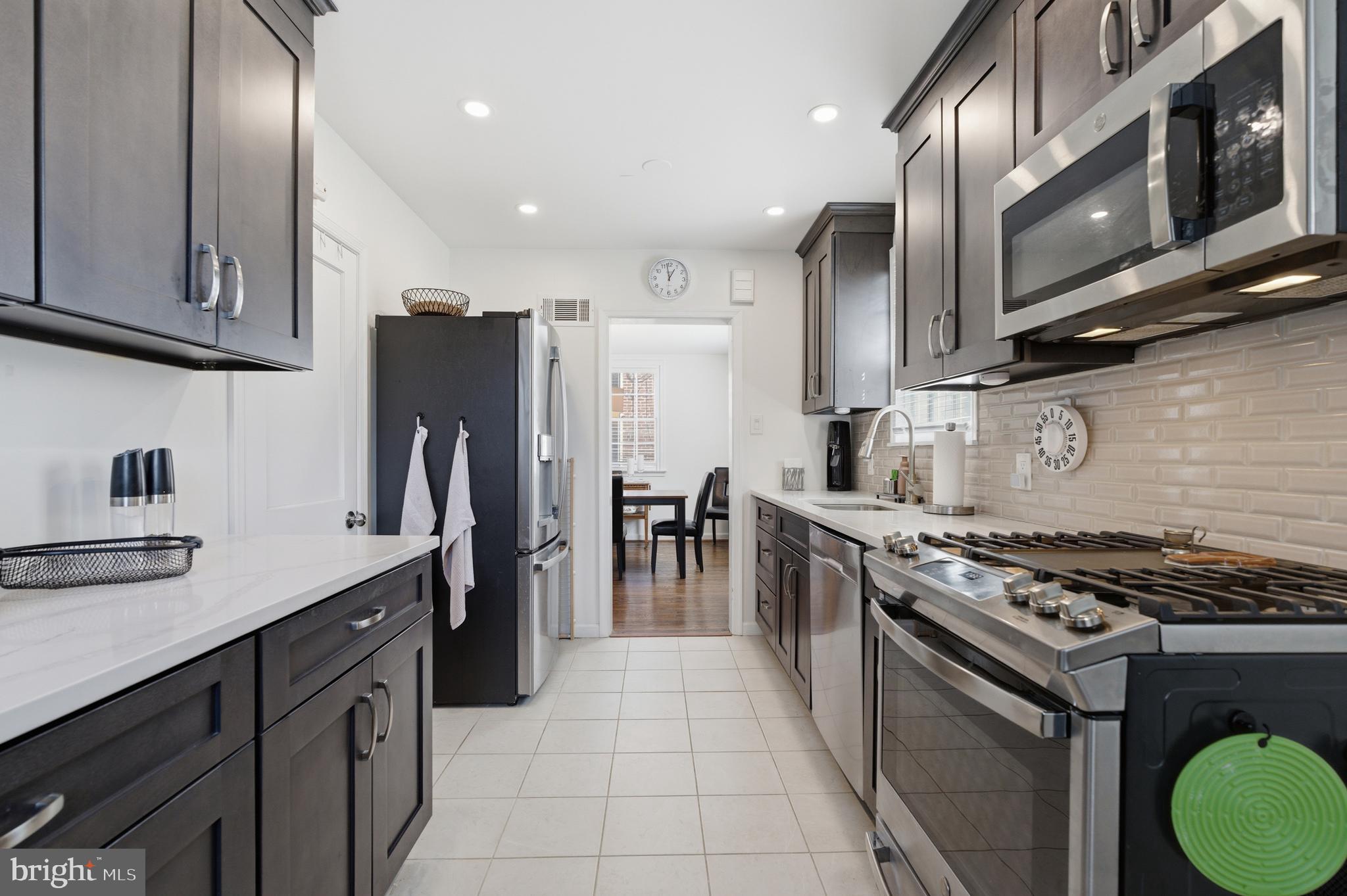 WOODMERE - Residential