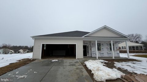 Homes For Sale - 316 Wagon Wheel Circle<br/> COLUMBUS, NJ 08022