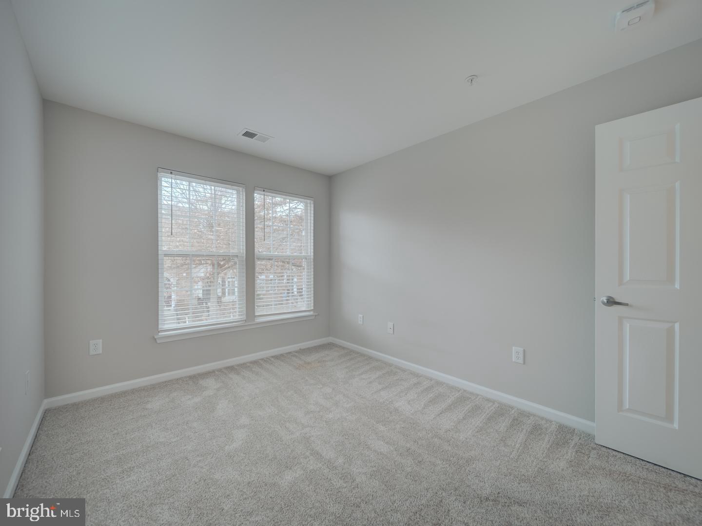 LAKELANDS - Residential