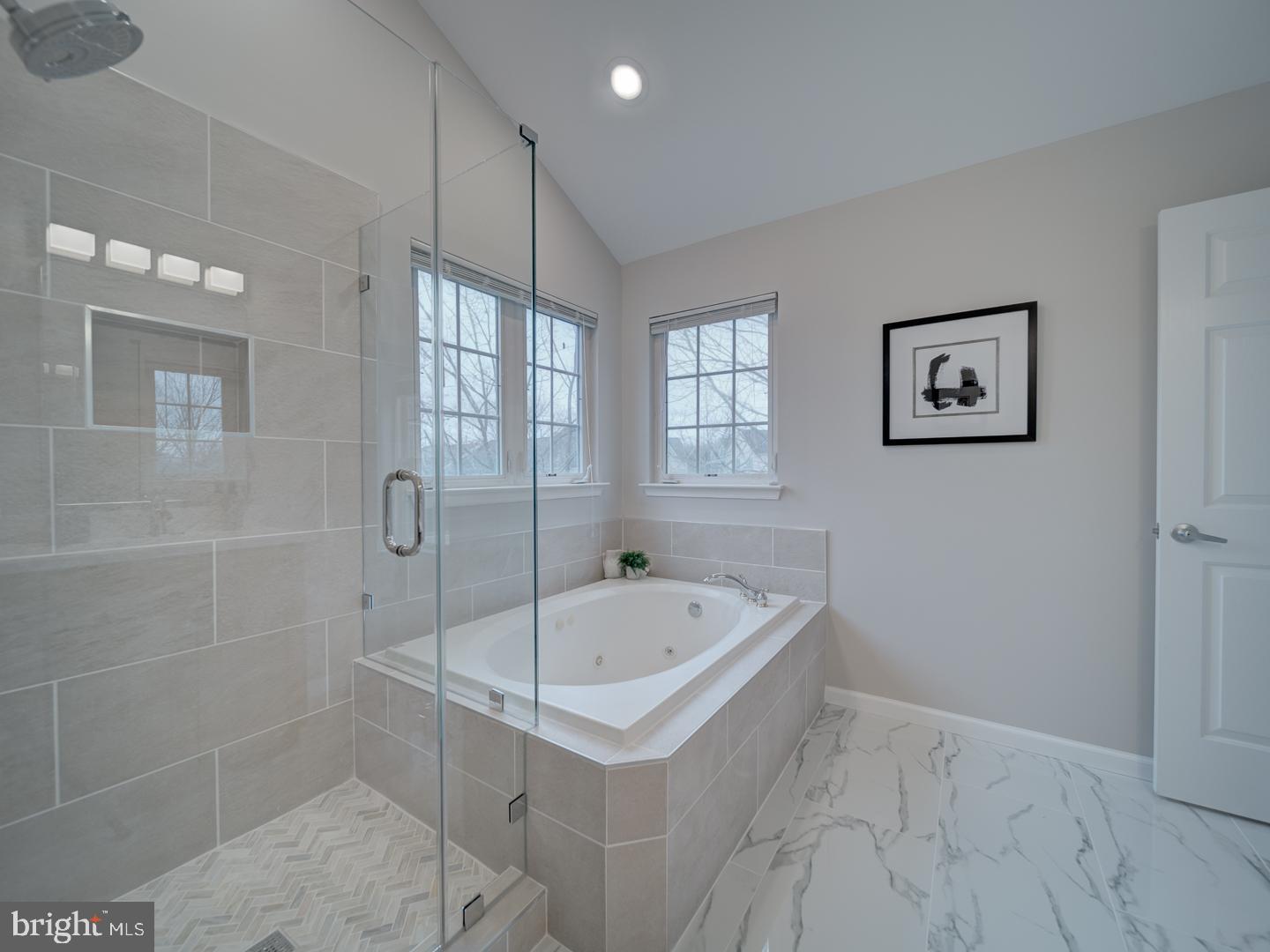 LAKELANDS - Residential