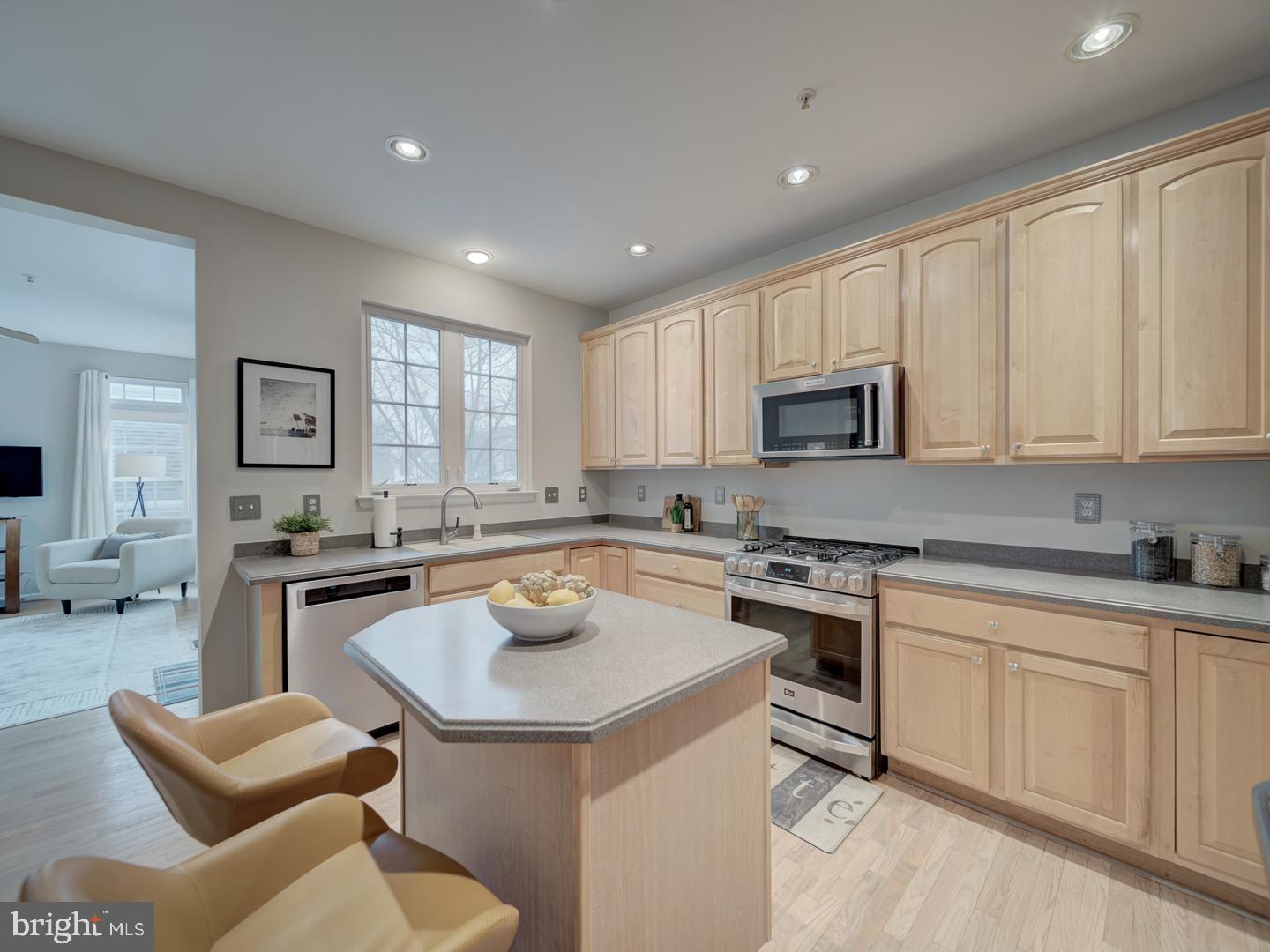 LAKELANDS - Residential