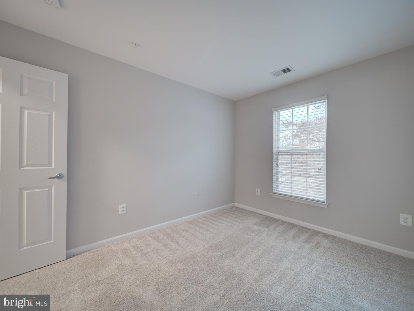 LAKELANDS - Residential