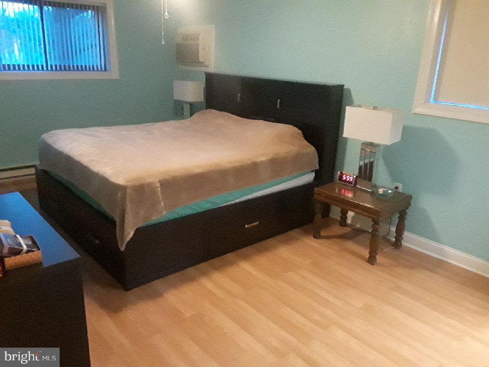 HAVERFORD HILL - Residential
