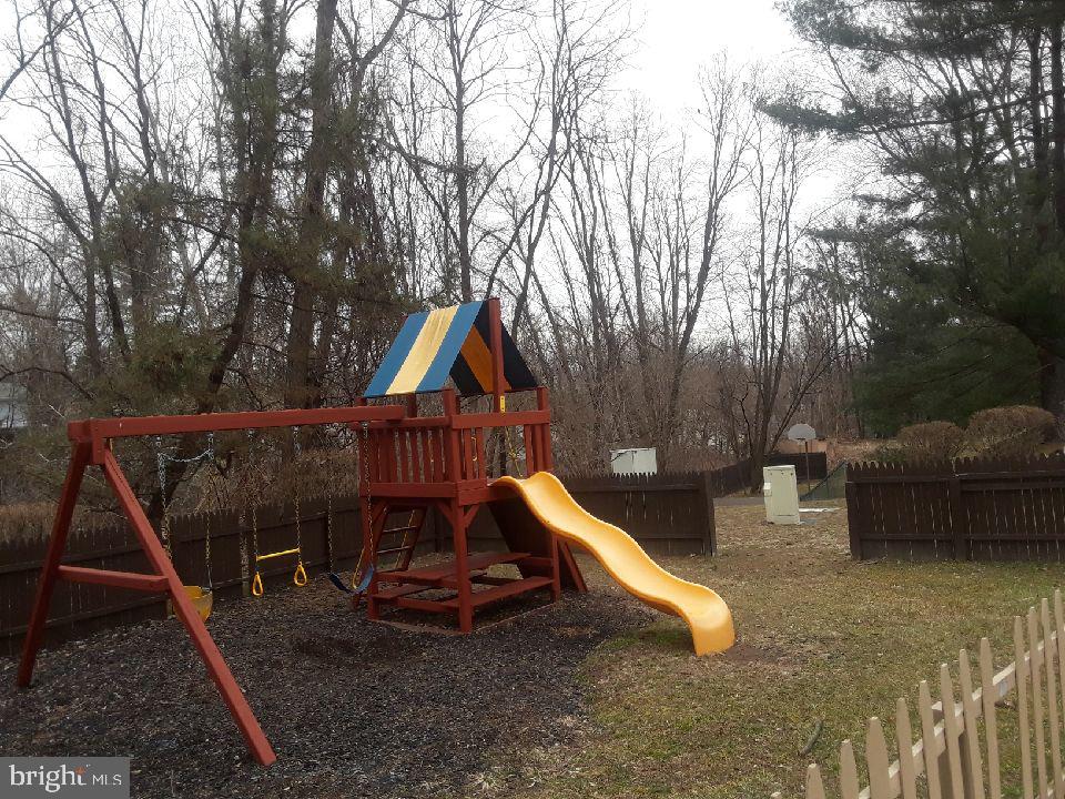 HAVERFORD HILL - Residential