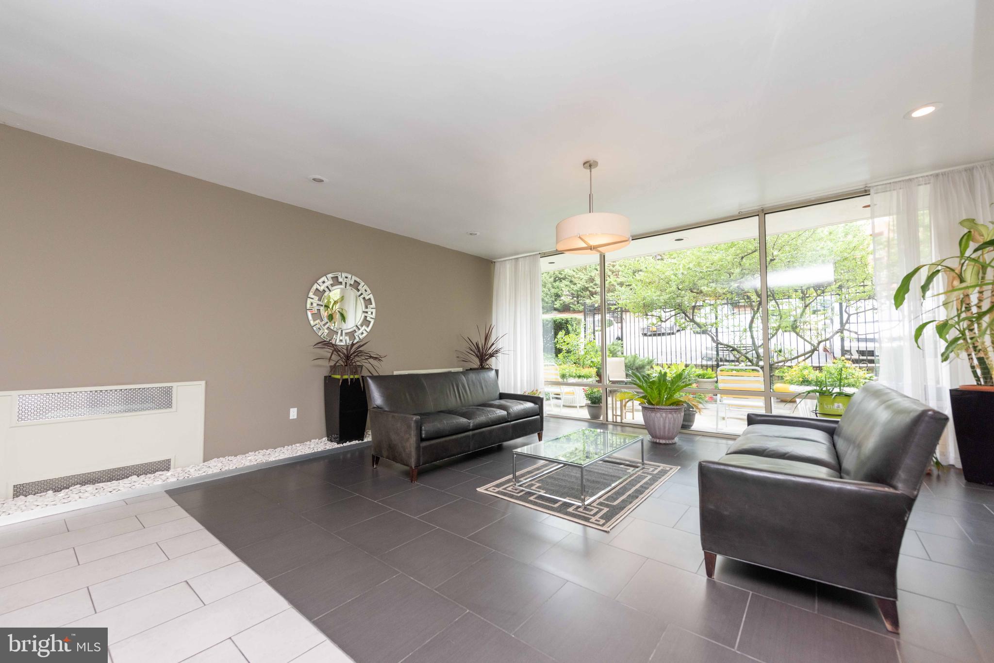 ARLINGTON - Residential Lease