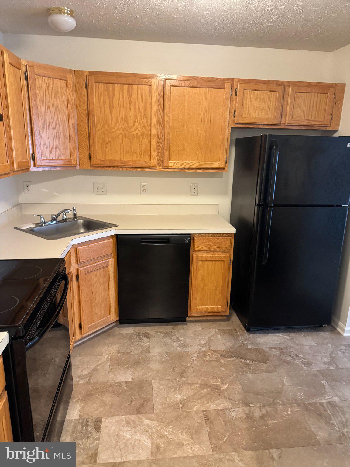 127 BROOKLAND TERRACE 5 5