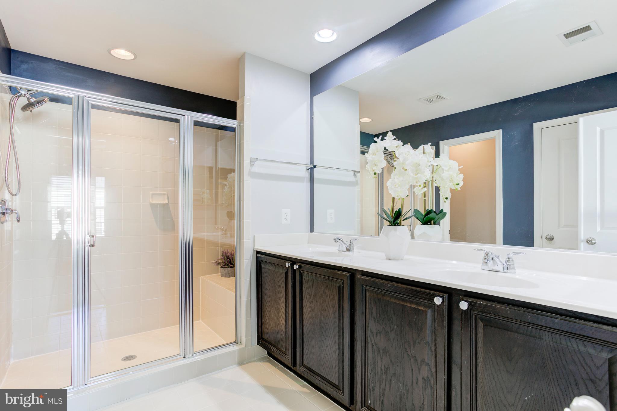 VICTORY LAKES - Residential