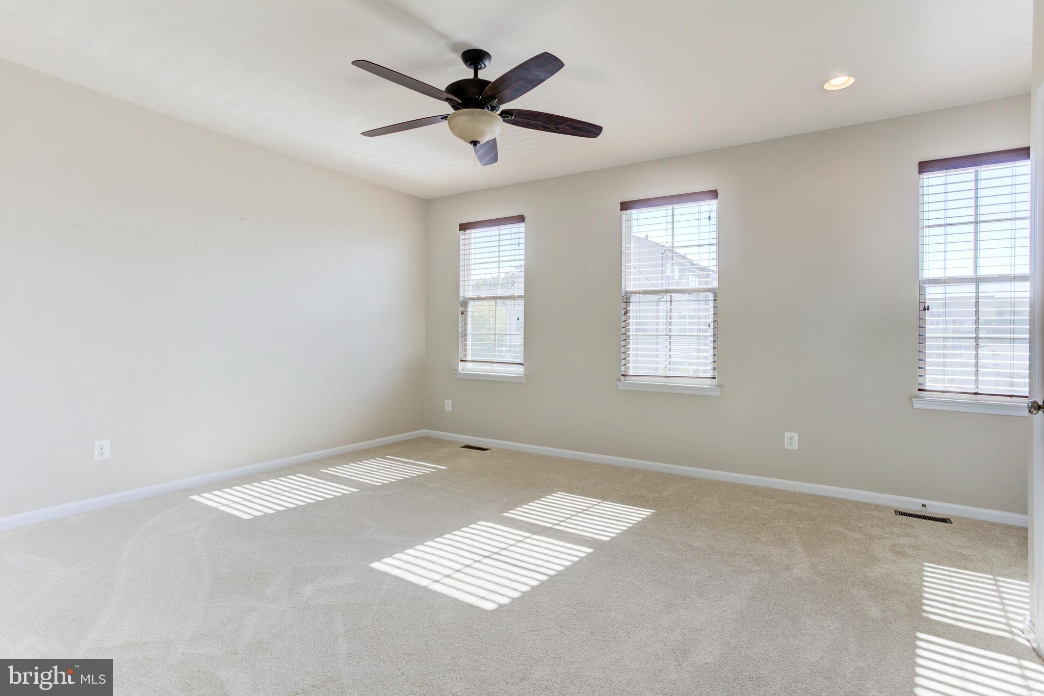 VICTORY LAKES - Residential