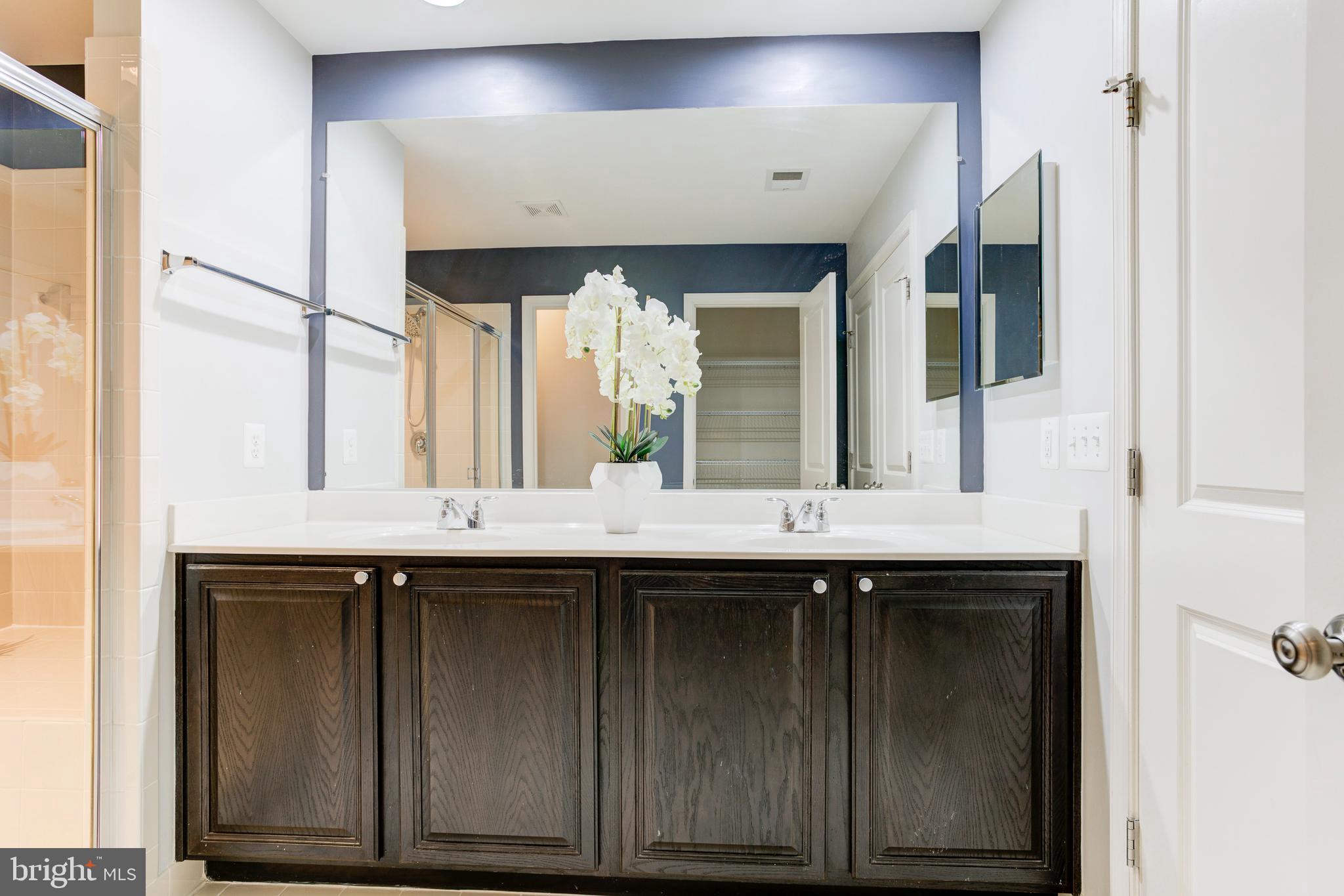 VICTORY LAKES - Residential