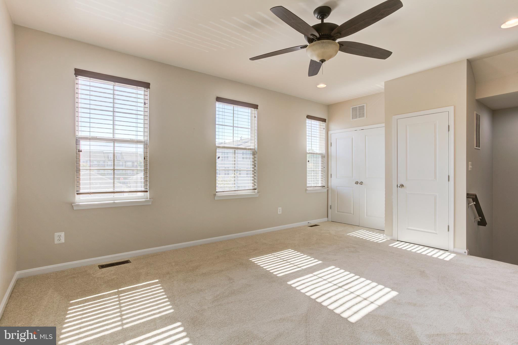 VICTORY LAKES - Residential