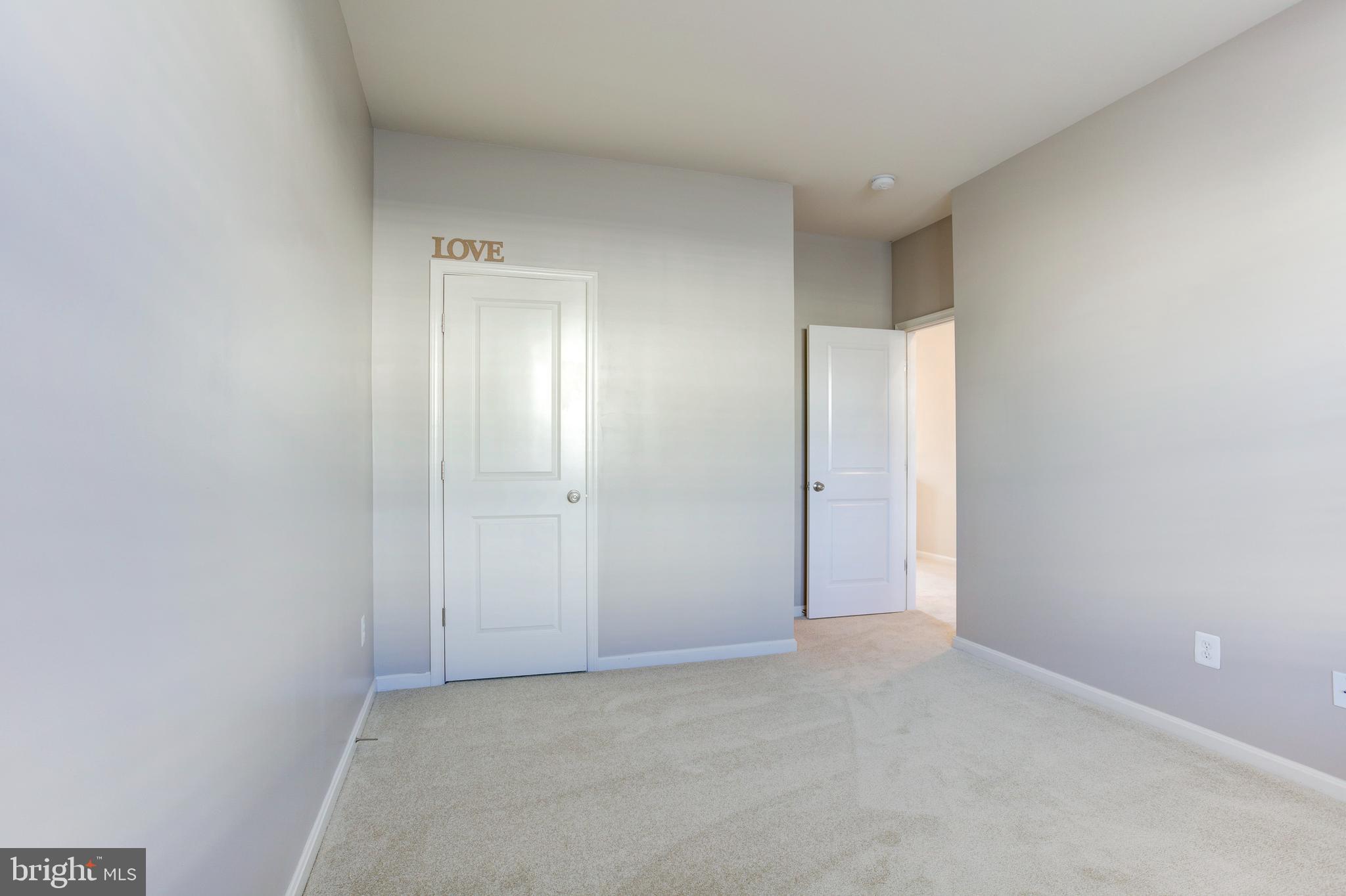 VICTORY LAKES - Residential