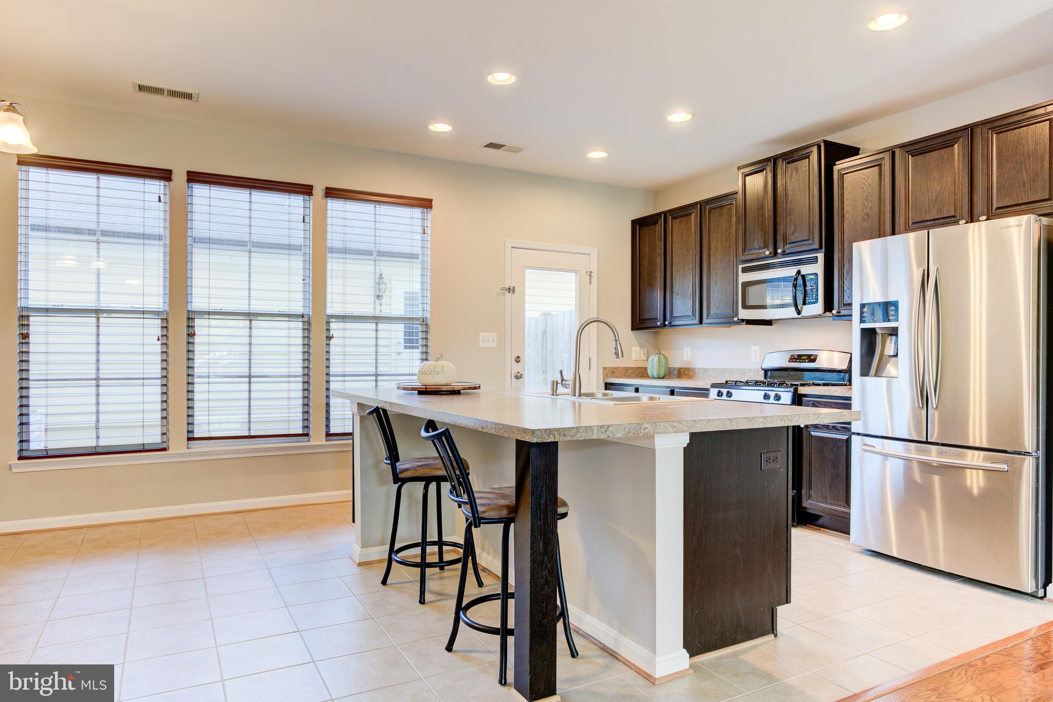 VICTORY LAKES - Residential