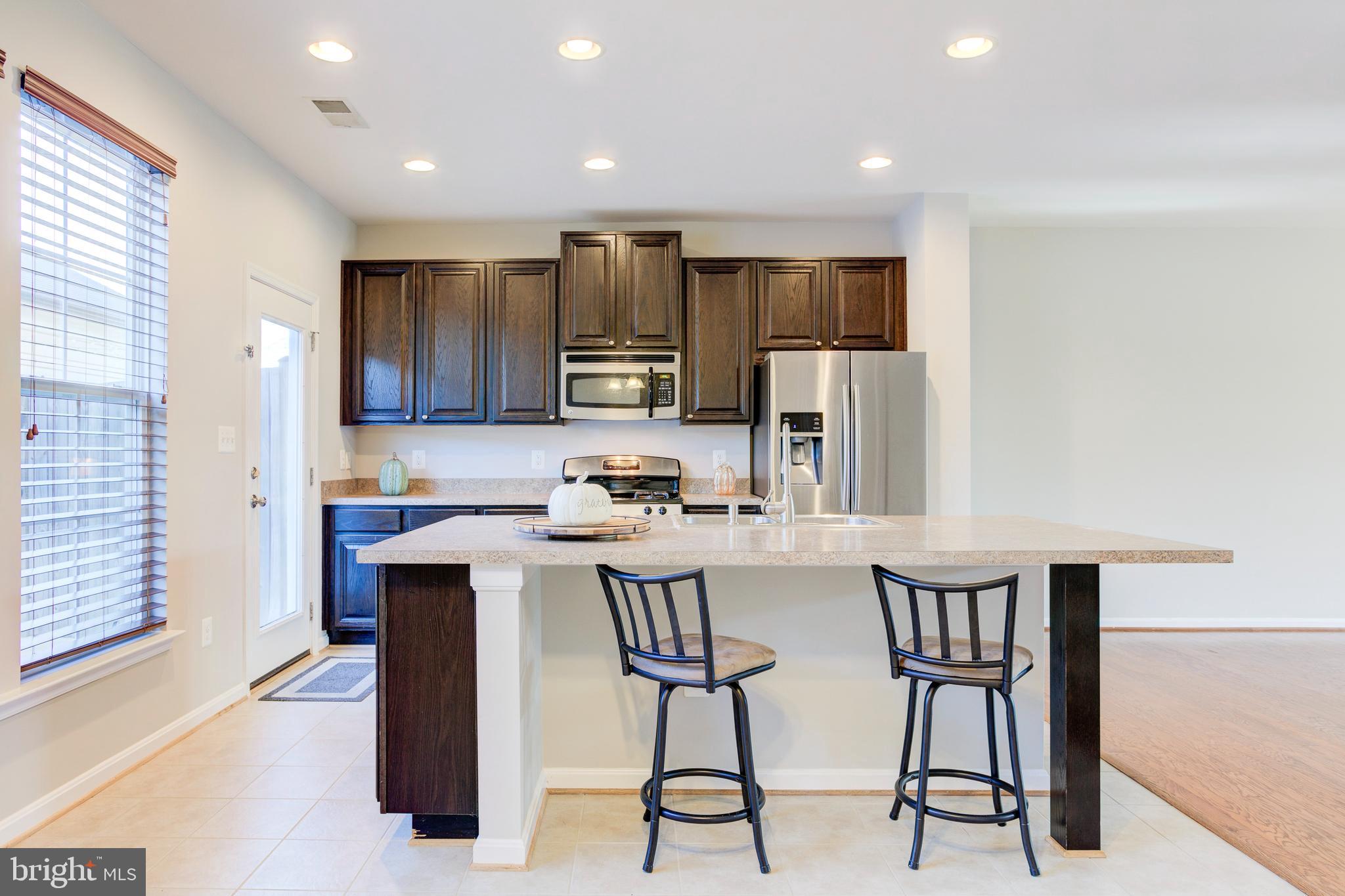 VICTORY LAKES - Residential