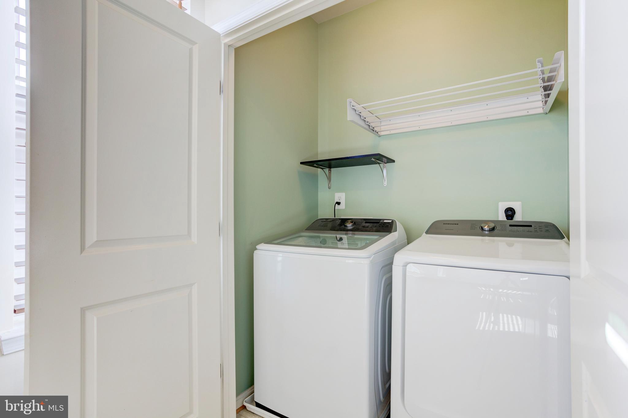 VICTORY LAKES - Residential