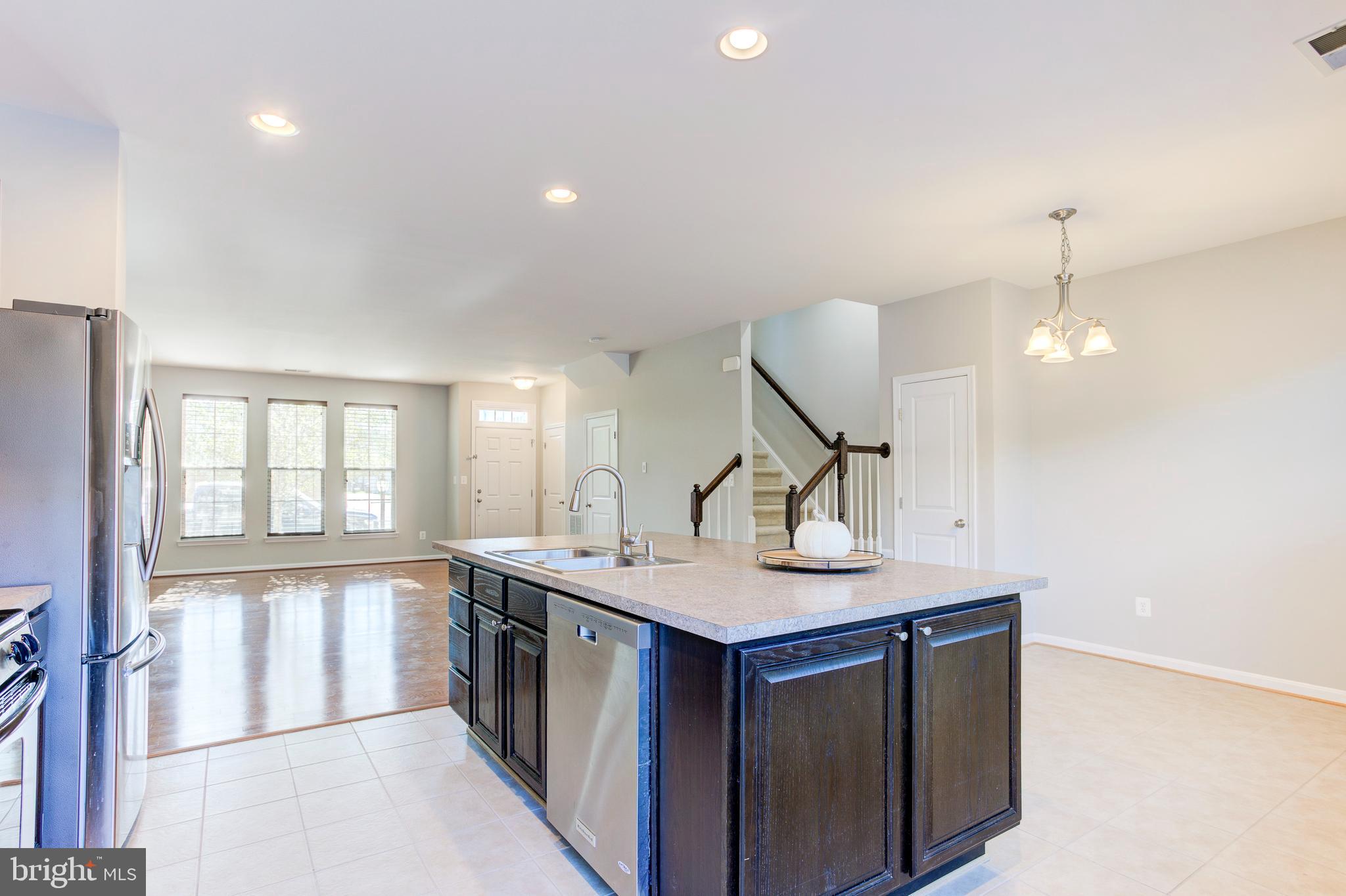 VICTORY LAKES - Residential