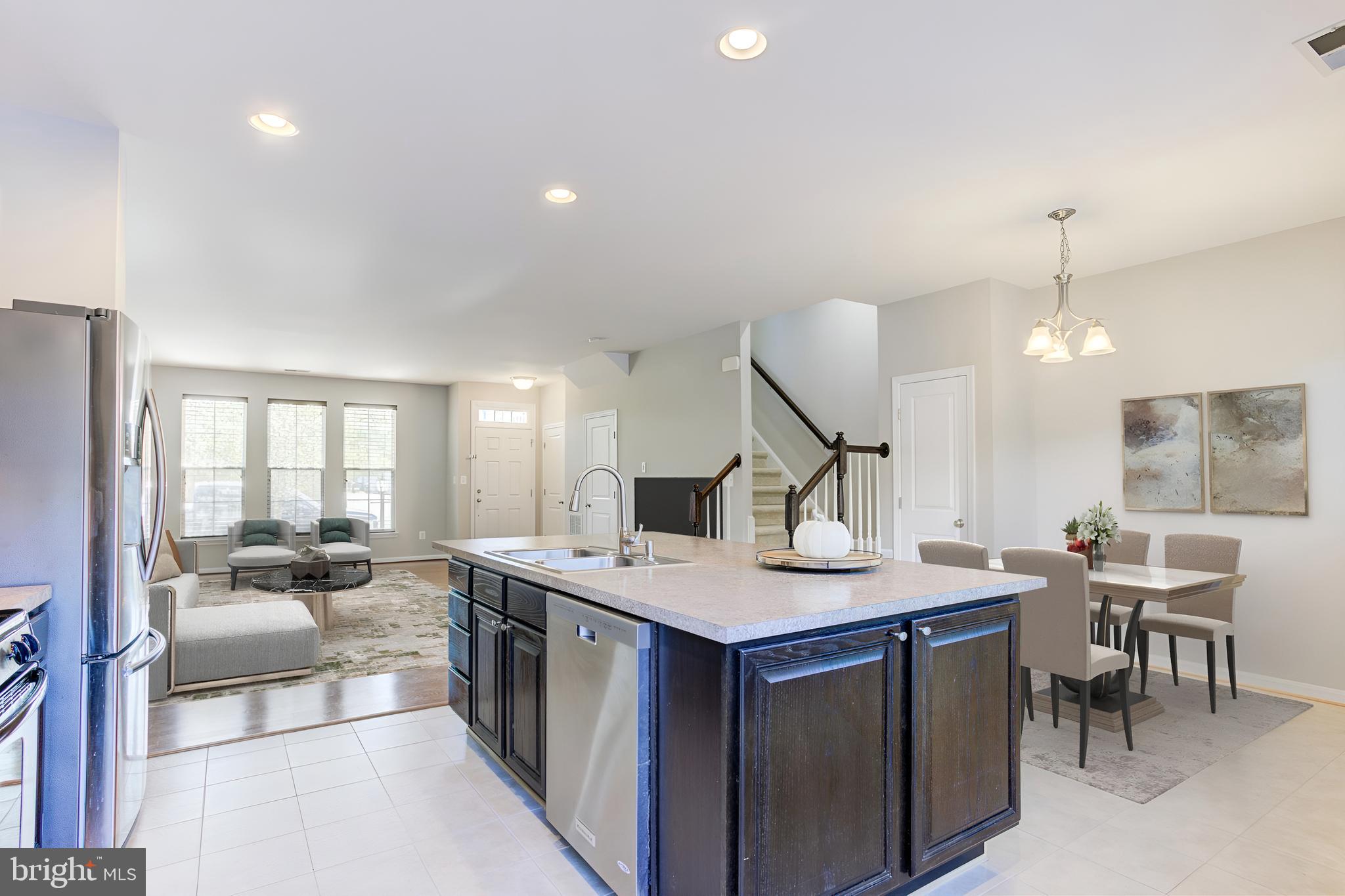 VICTORY LAKES - Residential