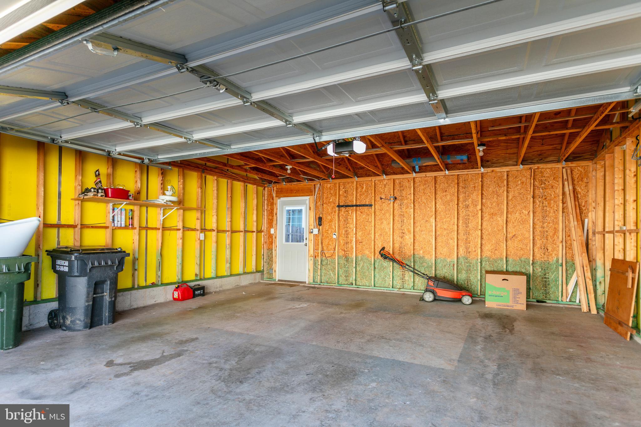 VICTORY LAKES - Residential