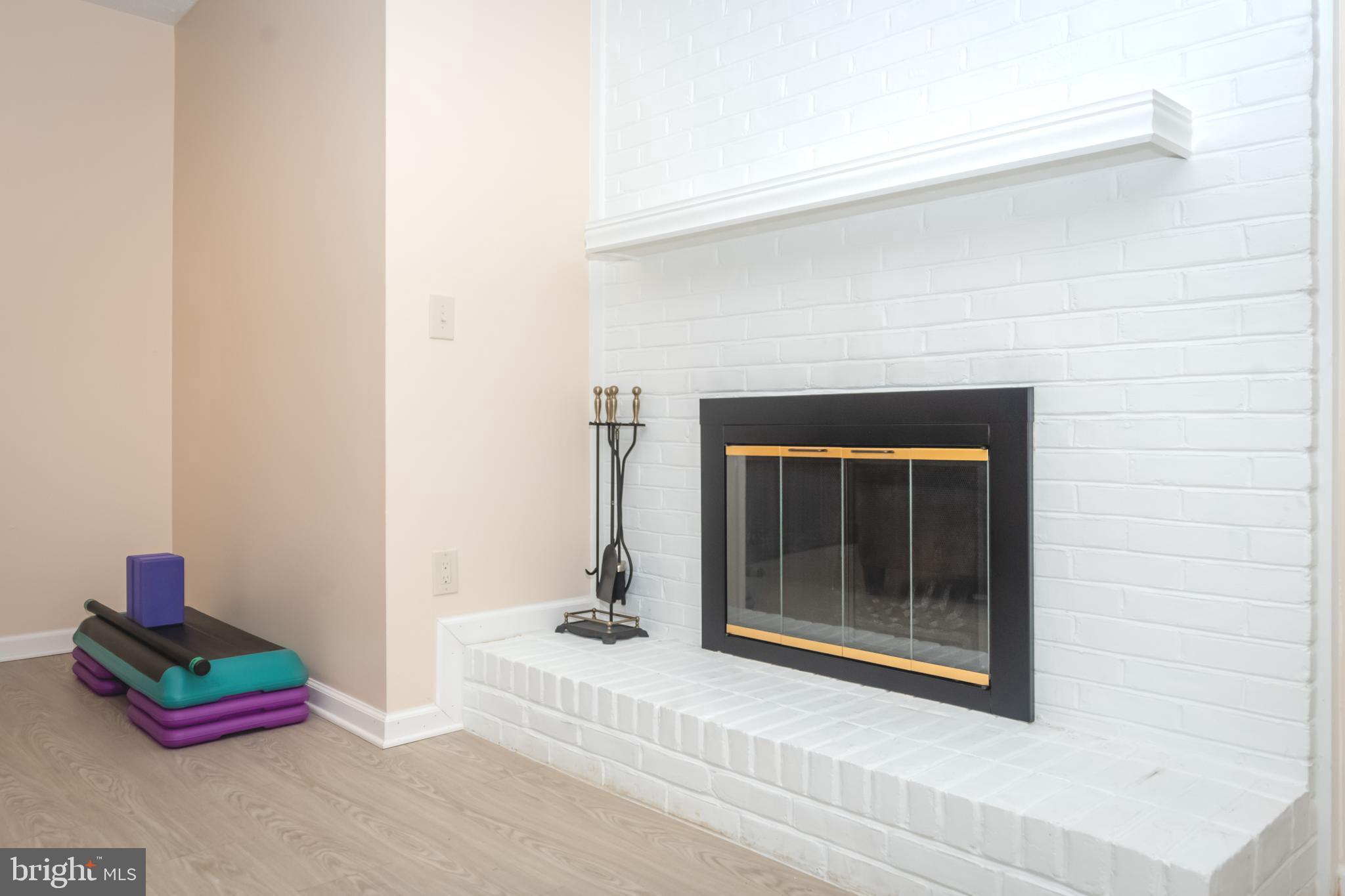 VALLEYWOOD AT FIVE FARMS - Residential