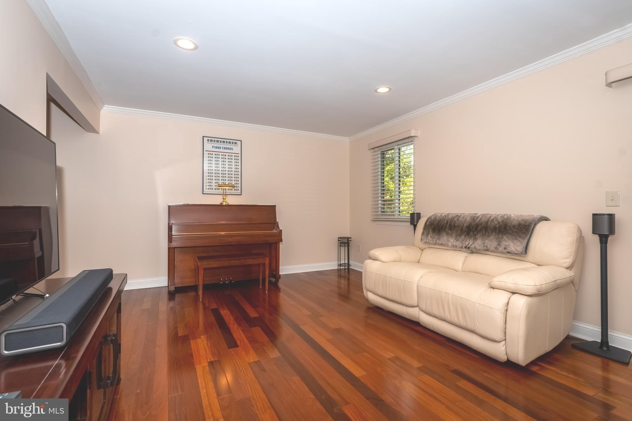 VALLEYWOOD AT FIVE FARMS - Residential