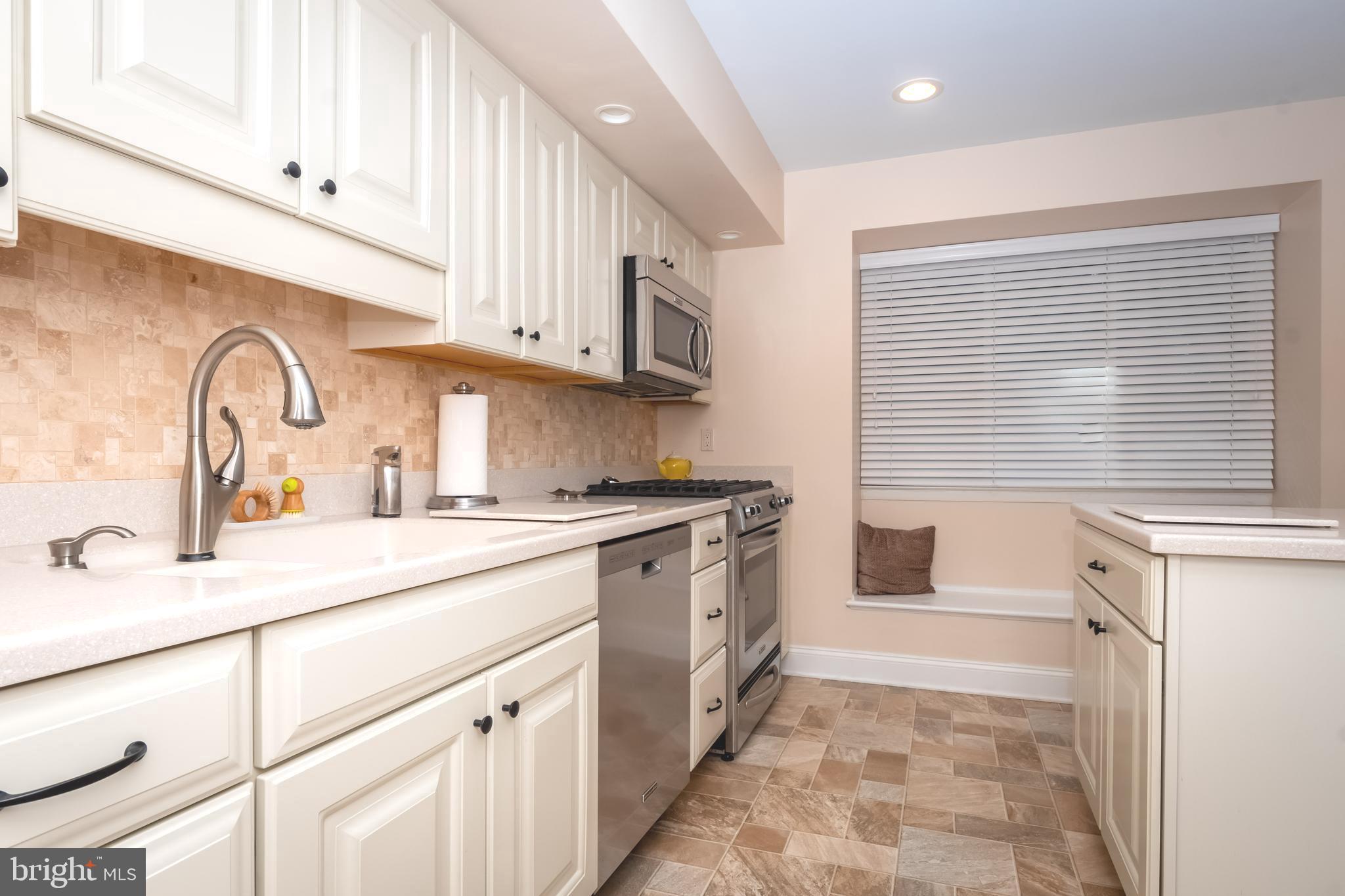 VALLEYWOOD AT FIVE FARMS - Residential