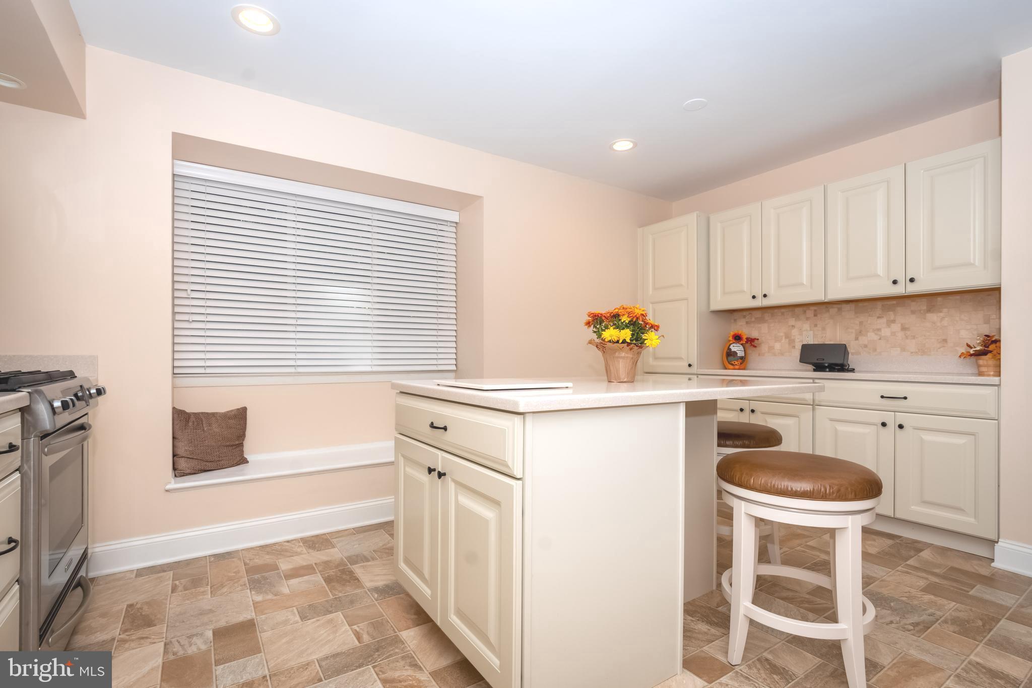 VALLEYWOOD AT FIVE FARMS - Residential