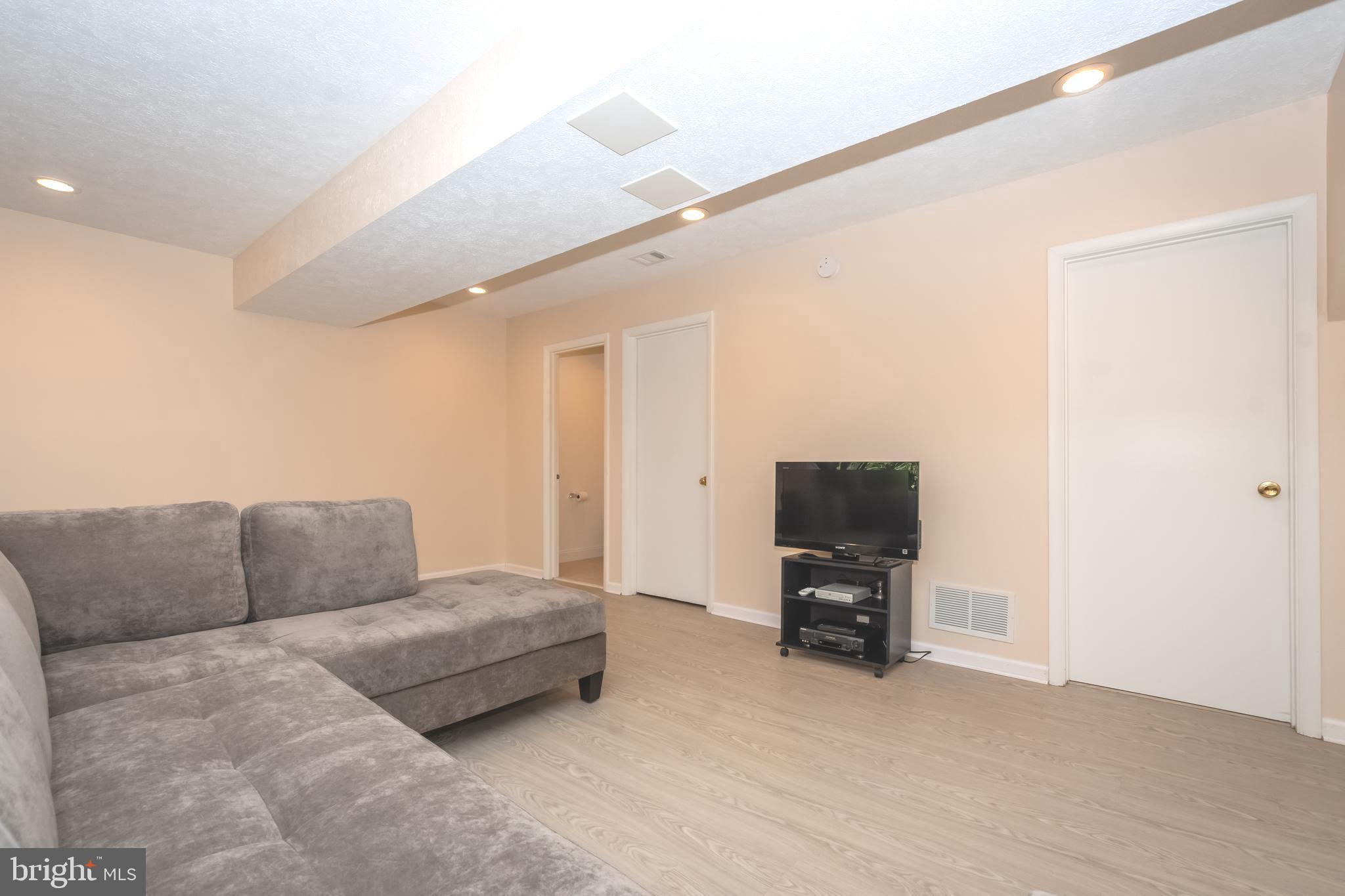 VALLEYWOOD AT FIVE FARMS - Residential