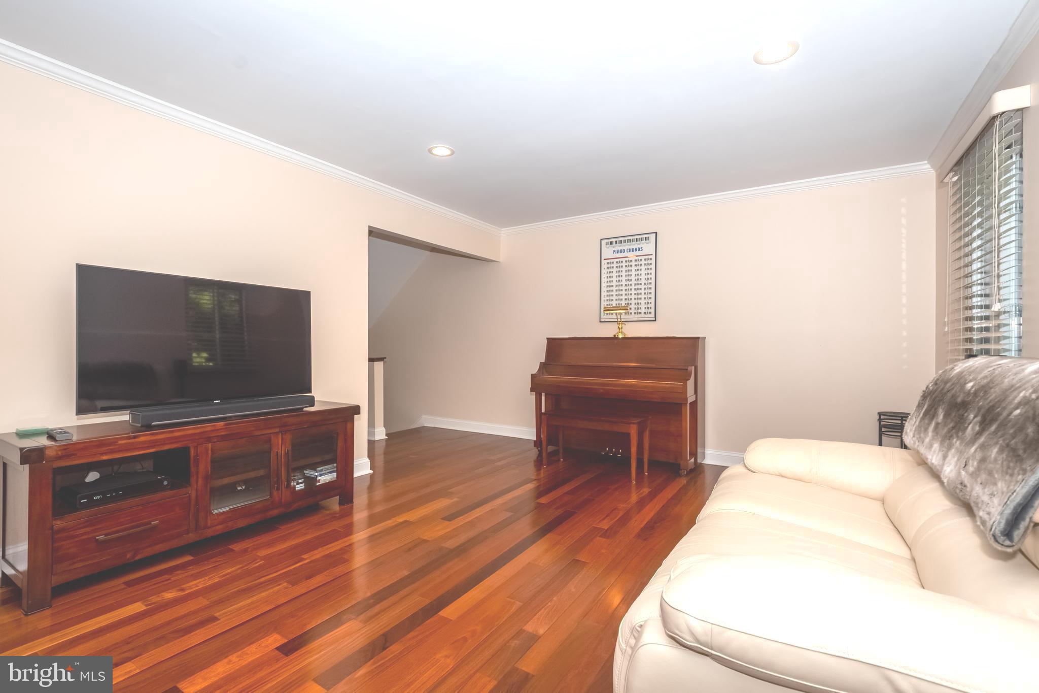 VALLEYWOOD AT FIVE FARMS - Residential