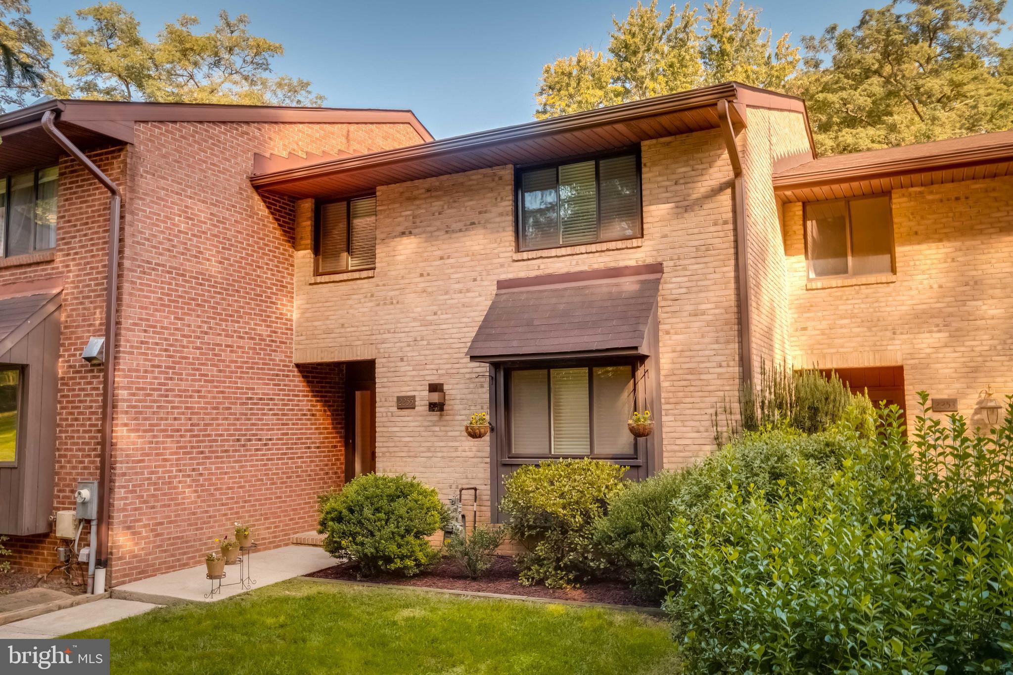 VALLEYWOOD AT FIVE FARMS - Residential