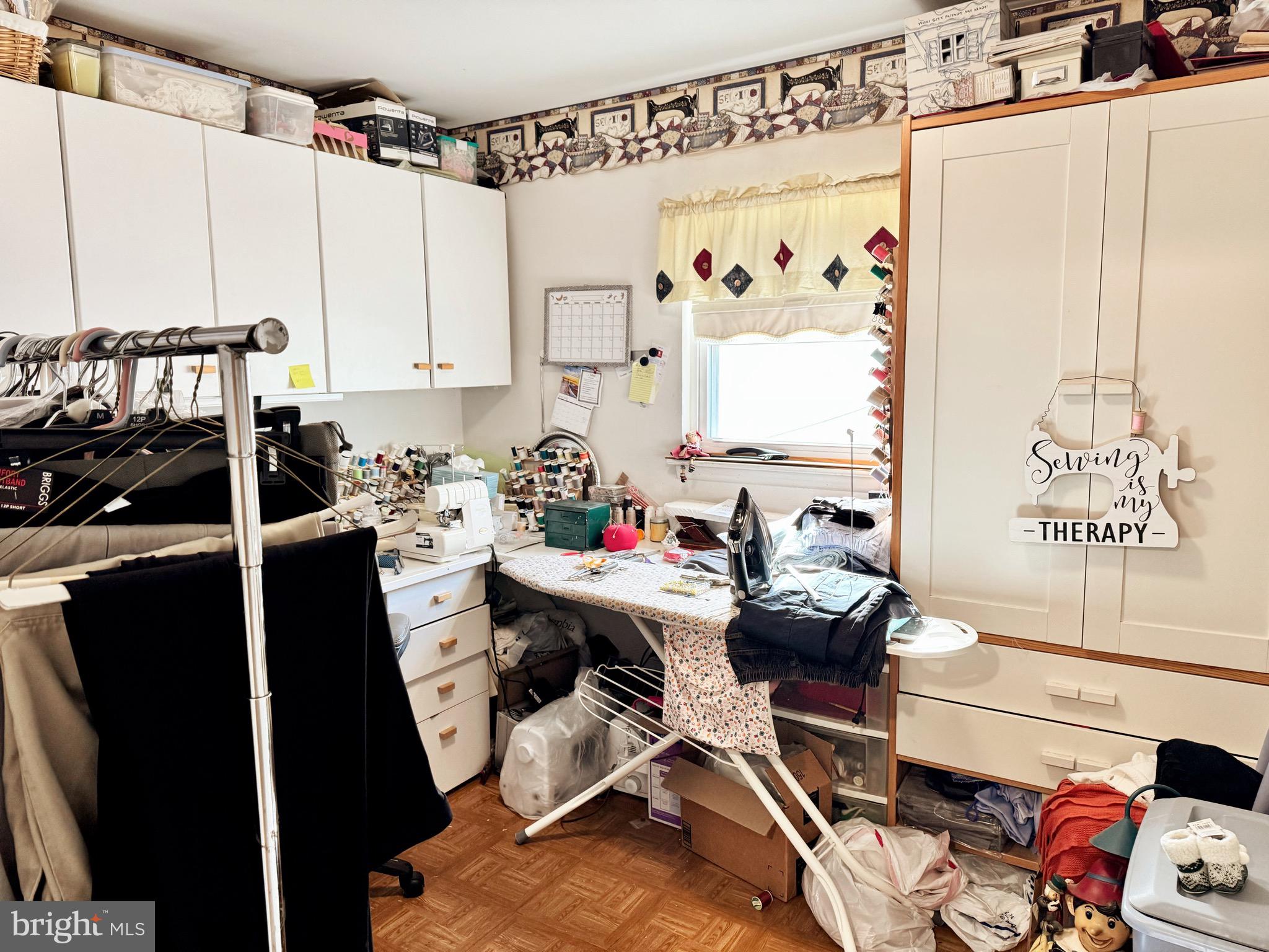 NORRIS HILLS - Residential