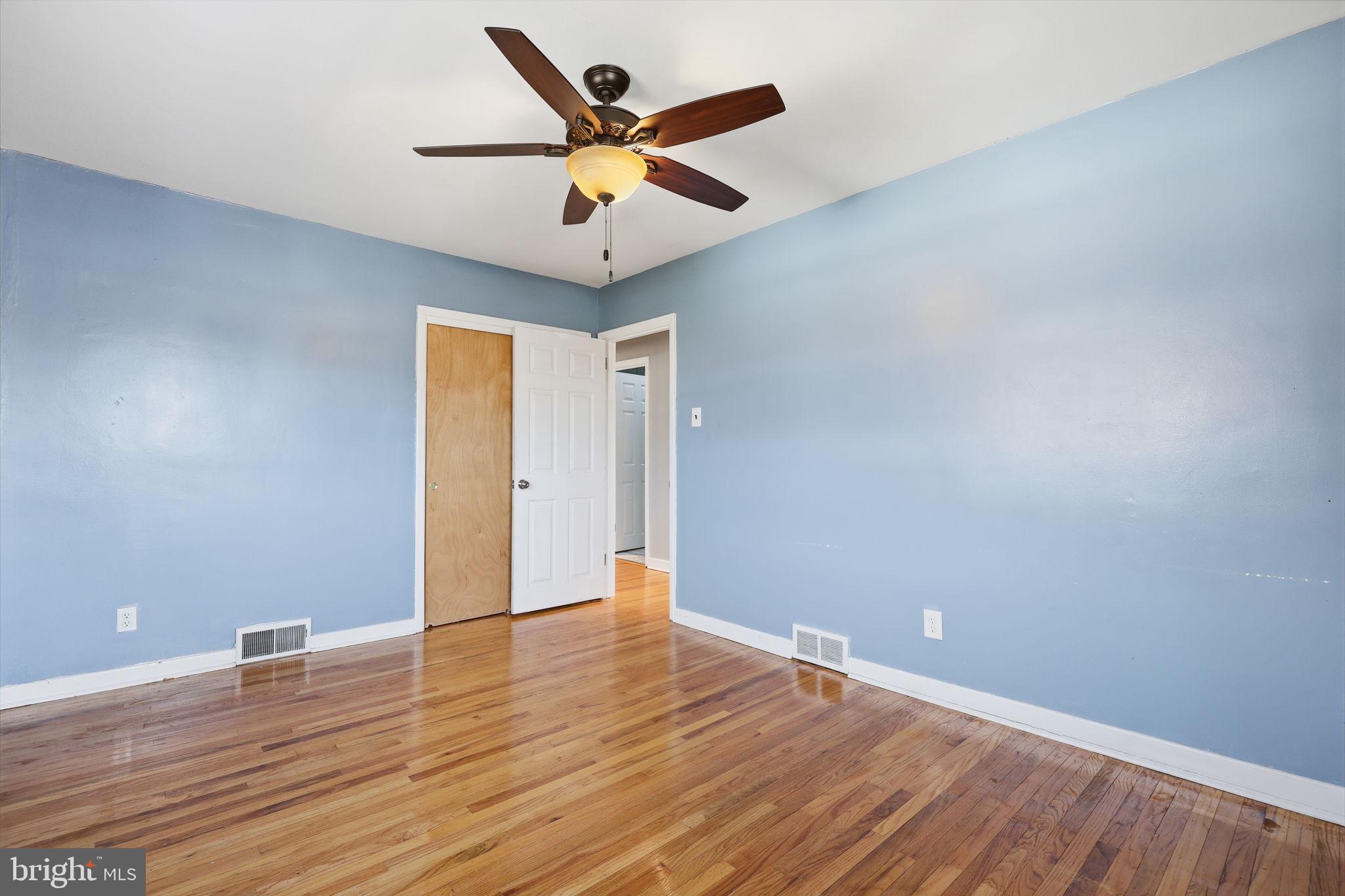 CRISPIN MANOR - Residential