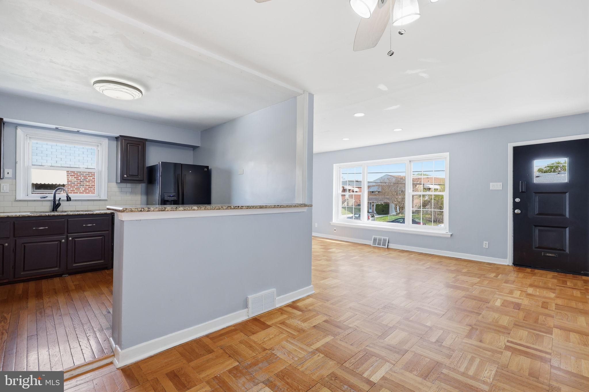 CRISPIN MANOR - Residential