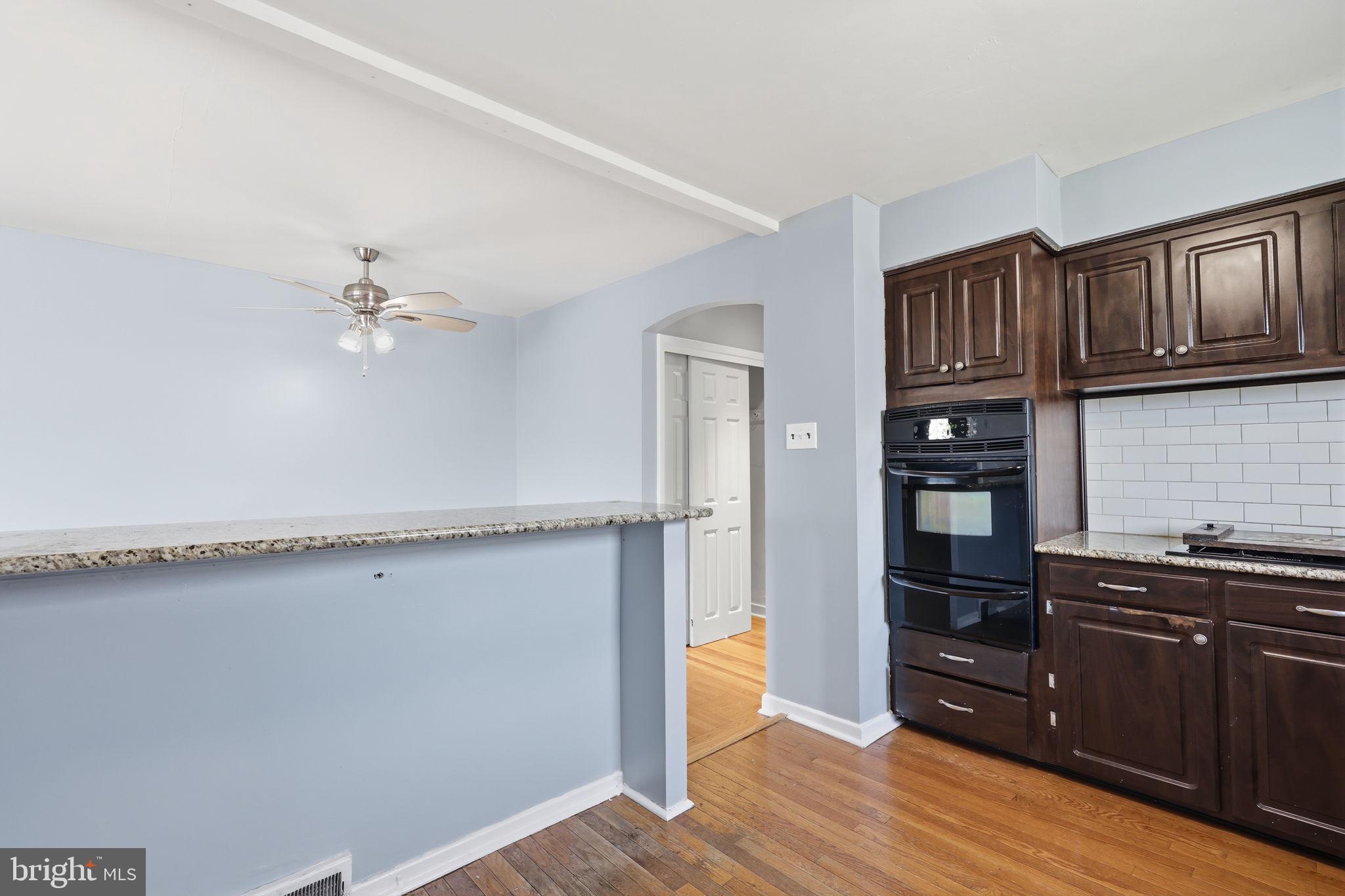 CRISPIN MANOR - Residential