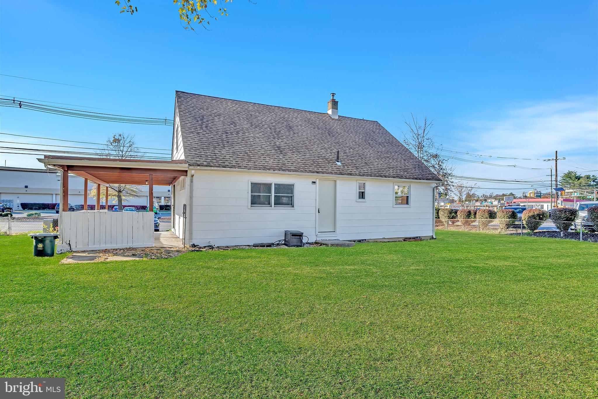2472 YDV-HAM SQUARE