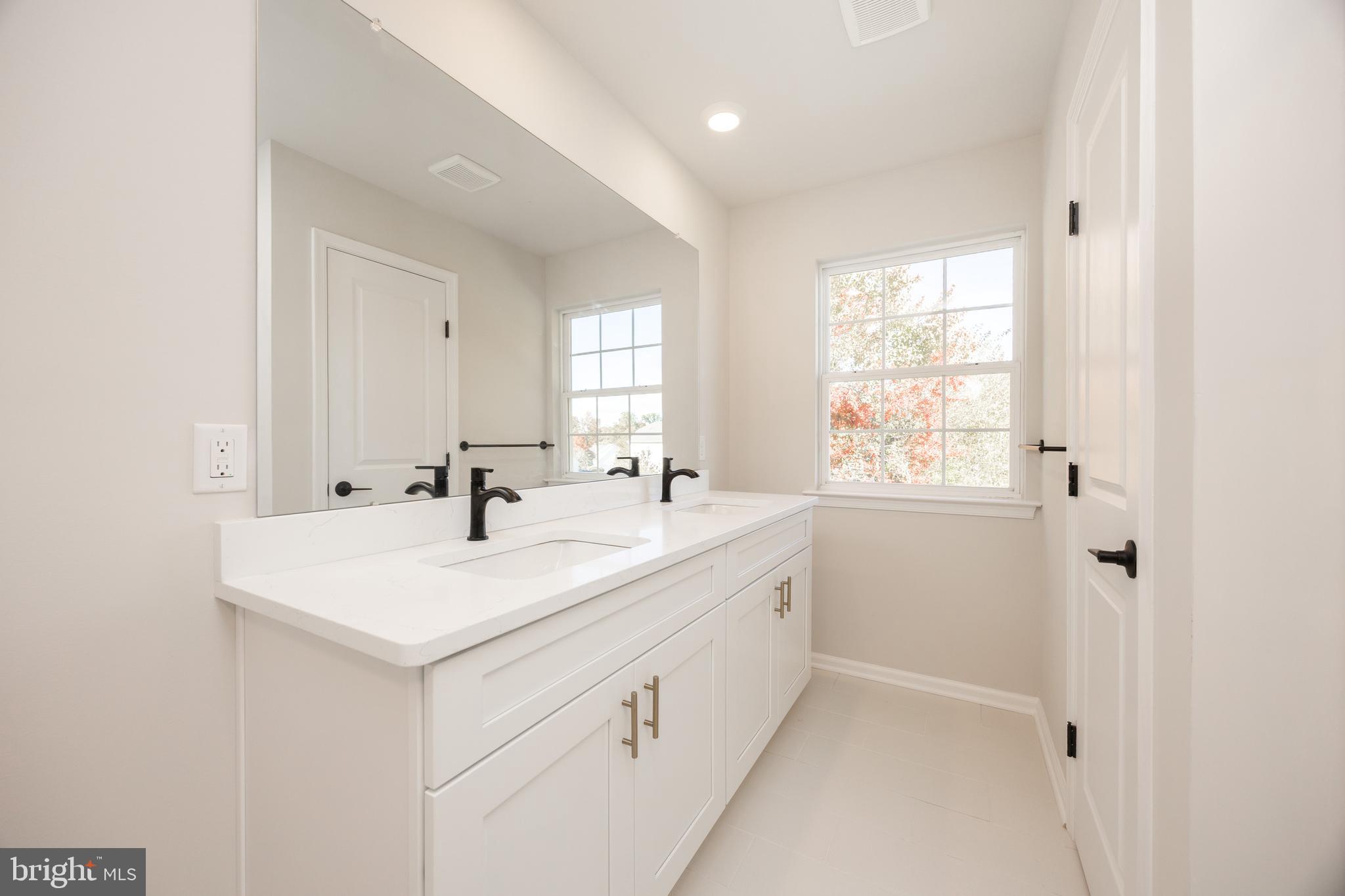 CALNSHIRE ESTATES - Residential