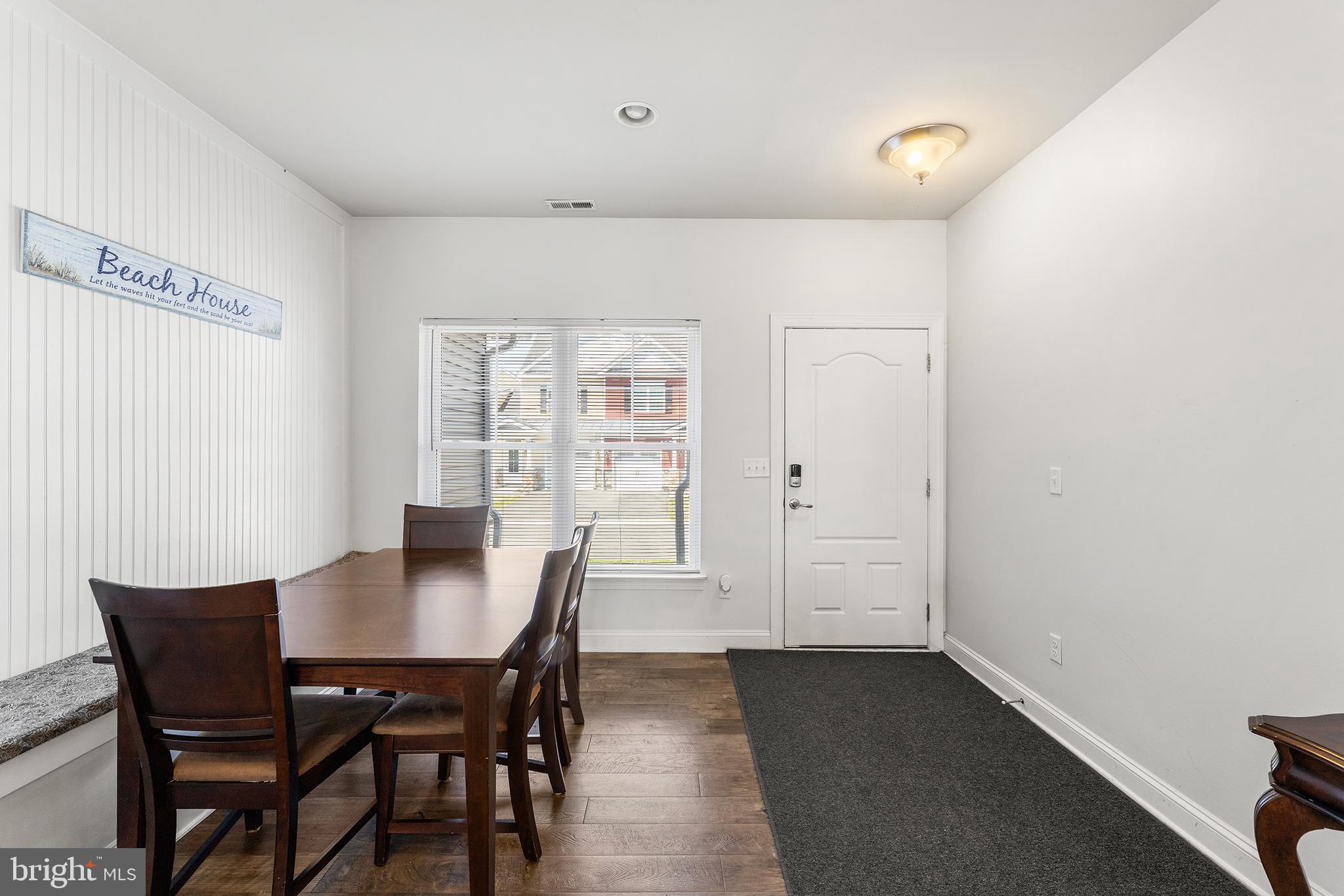 104 EAGLE COURT