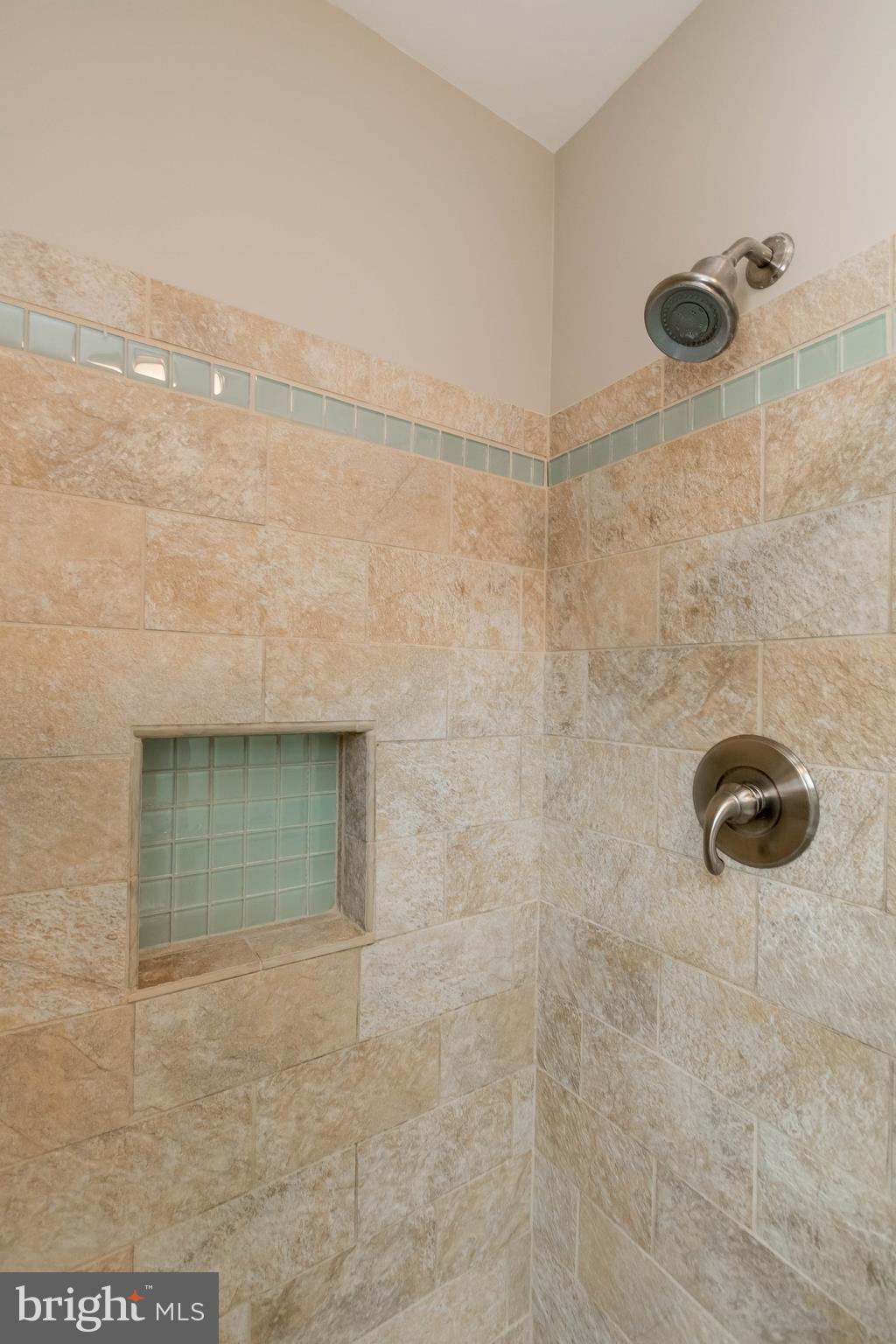 FAIR WOODS - Residential