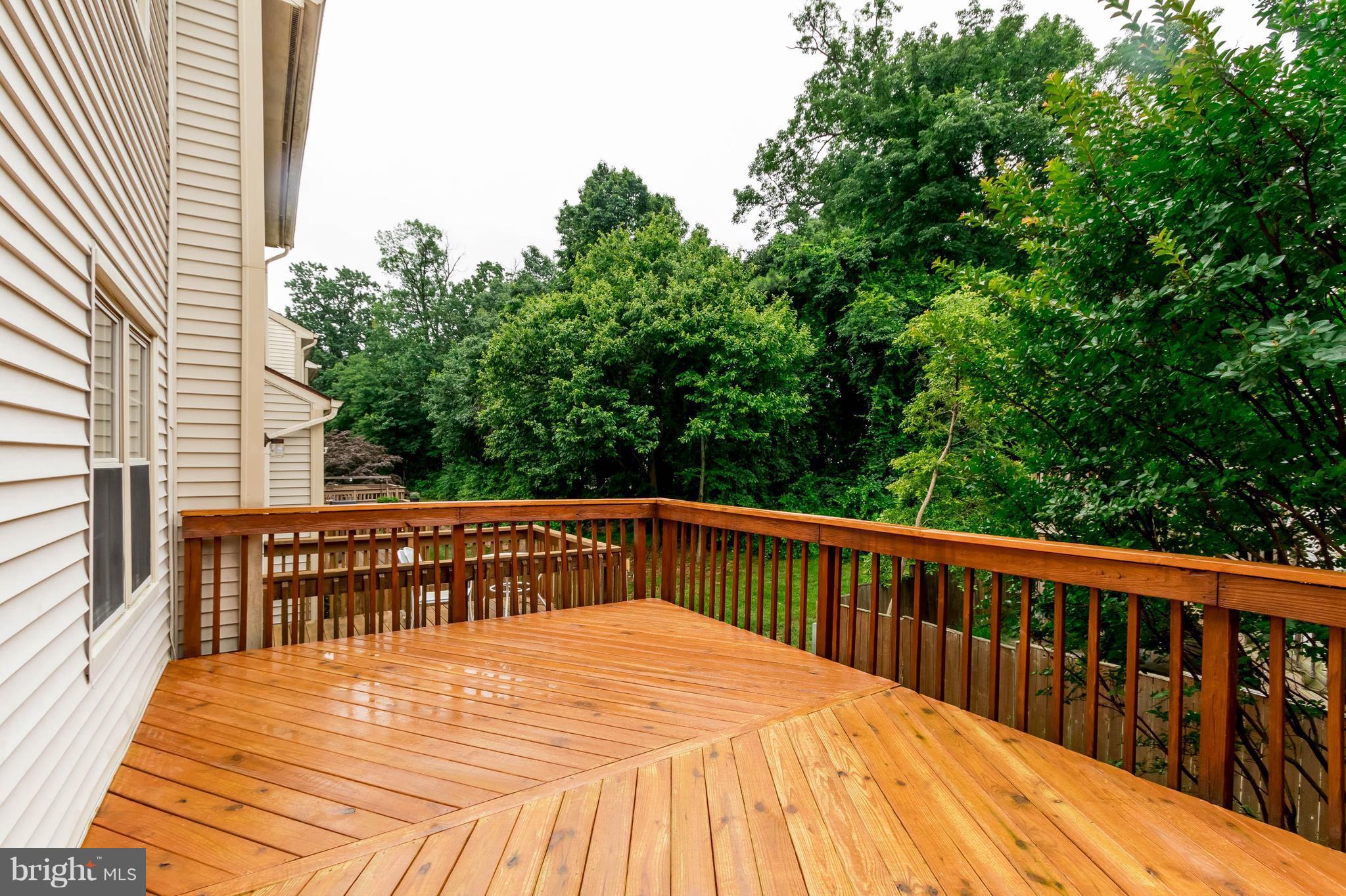 FAIR WOODS - Residential