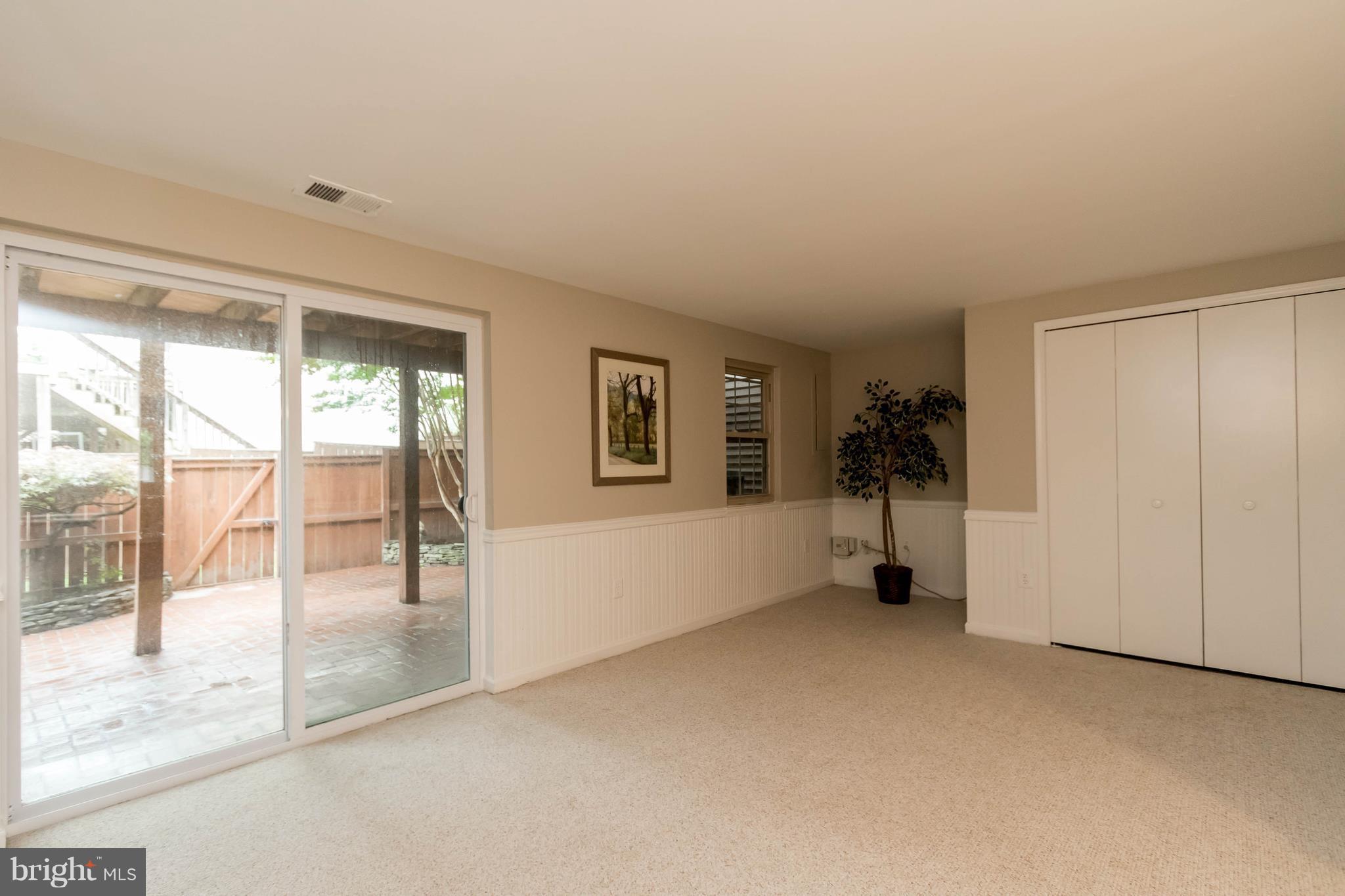 FAIR WOODS - Residential