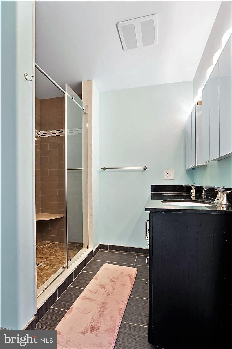 GRADUATE HOSPITAL - Residential Lease