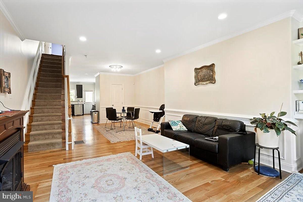 GRADUATE HOSPITAL - Residential Lease