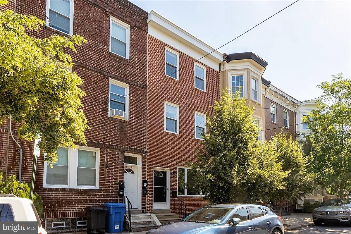 GRADUATE HOSPITAL - Residential Lease