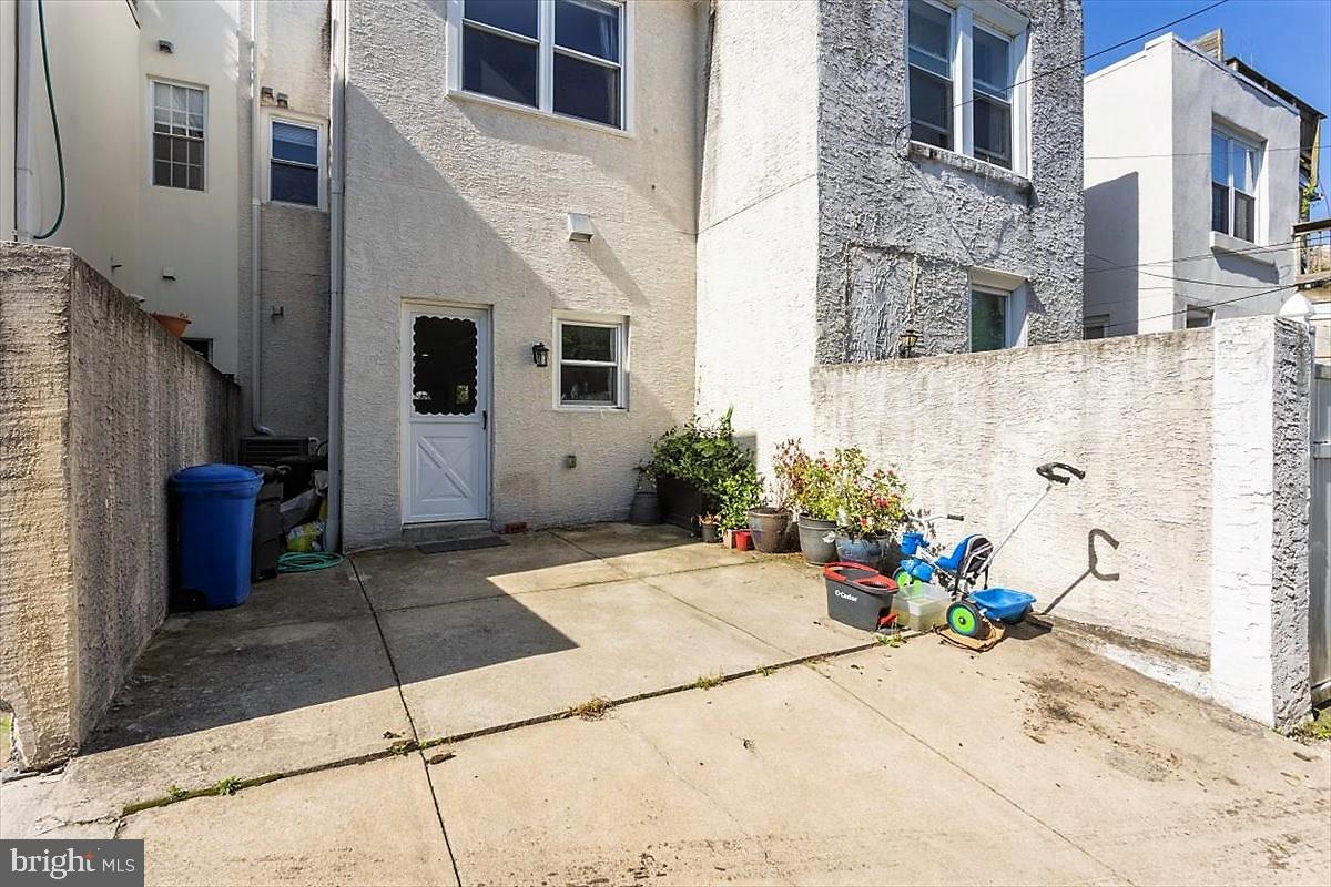 GRADUATE HOSPITAL - Residential Lease