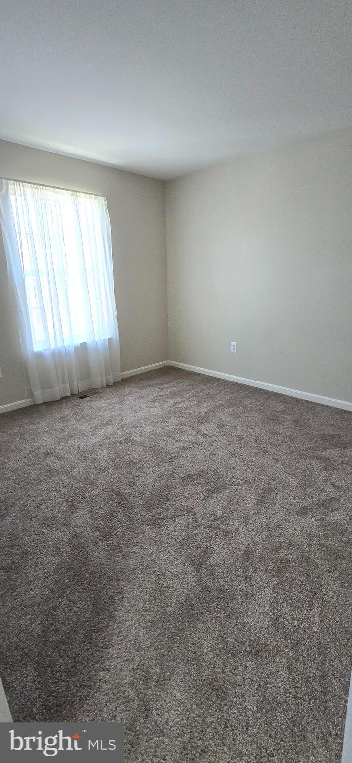 THE VILLAGE OF WASHINGTON TRAIL - Residential