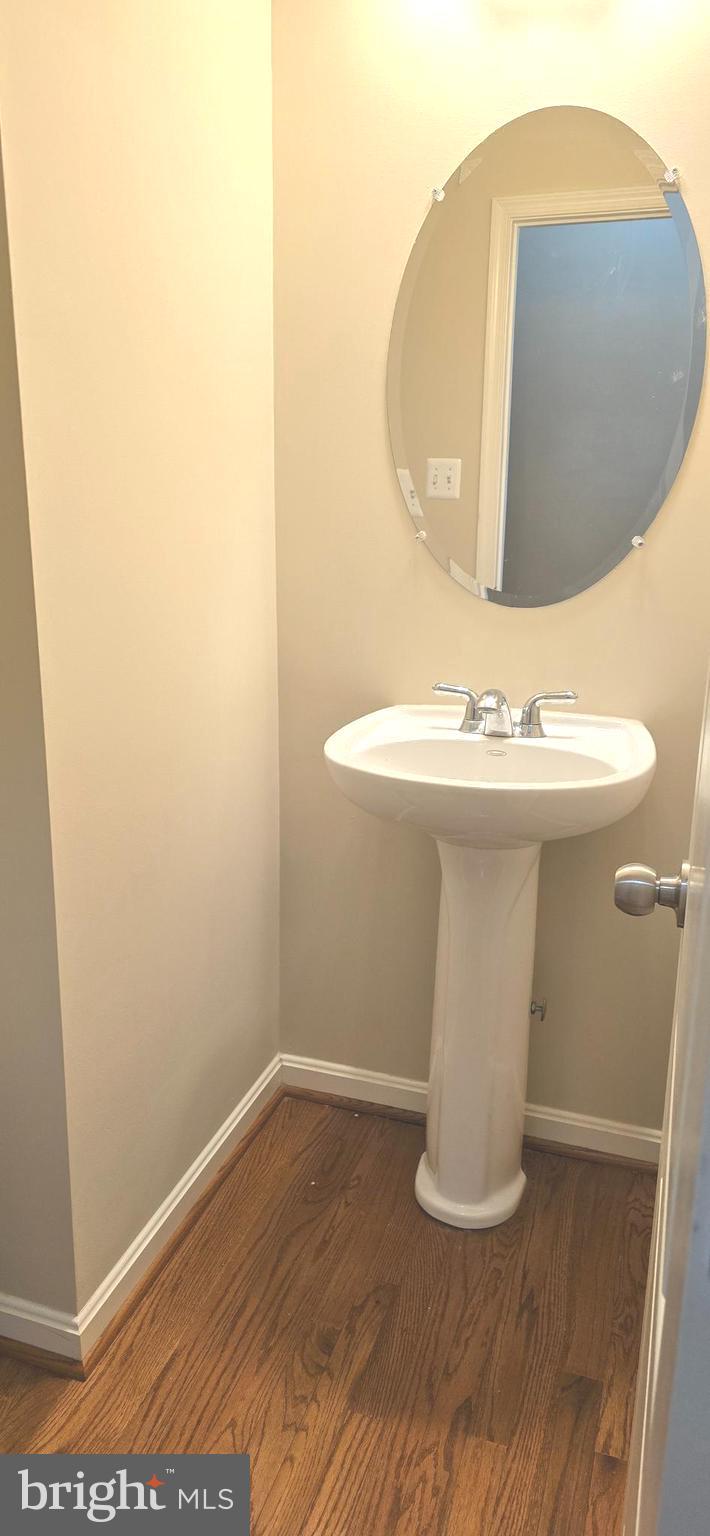 THE VILLAGE OF WASHINGTON TRAIL - Residential