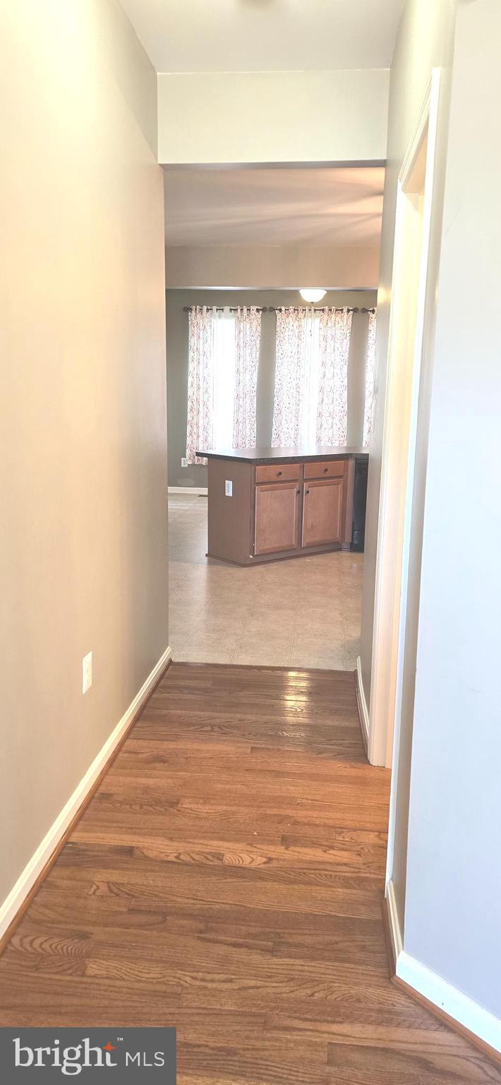 THE VILLAGE OF WASHINGTON TRAIL - Residential