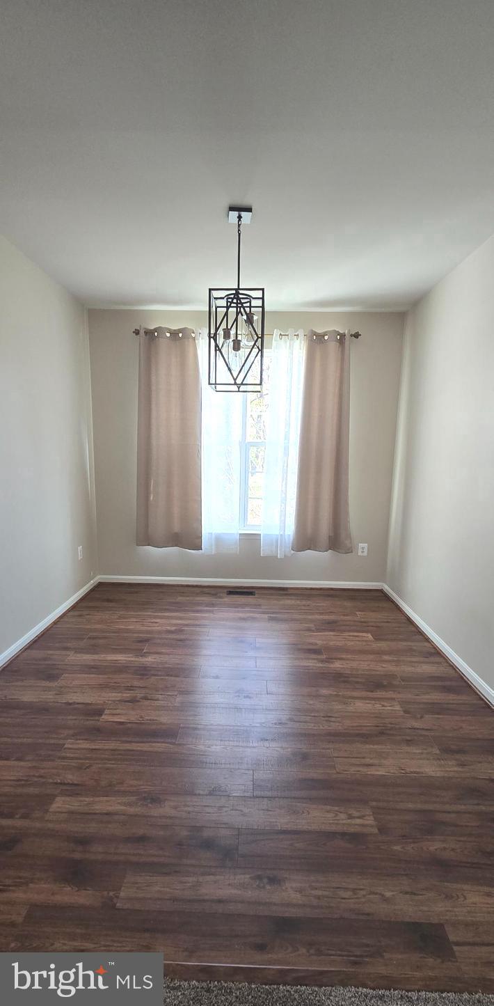 THE VILLAGE OF WASHINGTON TRAIL - Residential