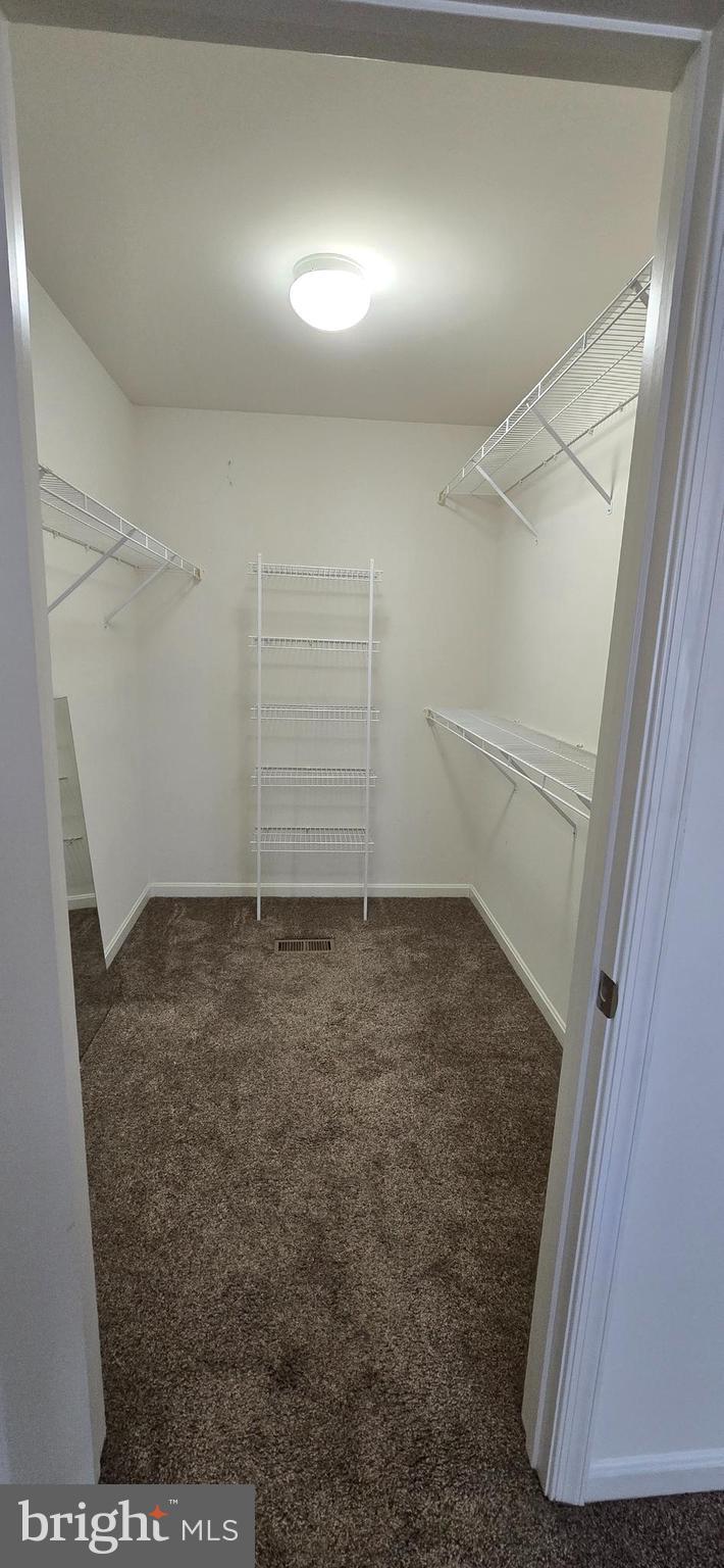 THE VILLAGE OF WASHINGTON TRAIL - Residential