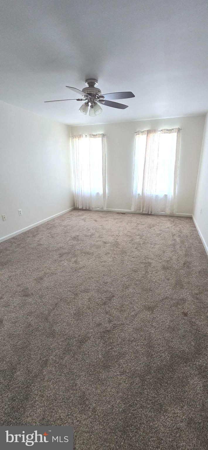 THE VILLAGE OF WASHINGTON TRAIL - Residential